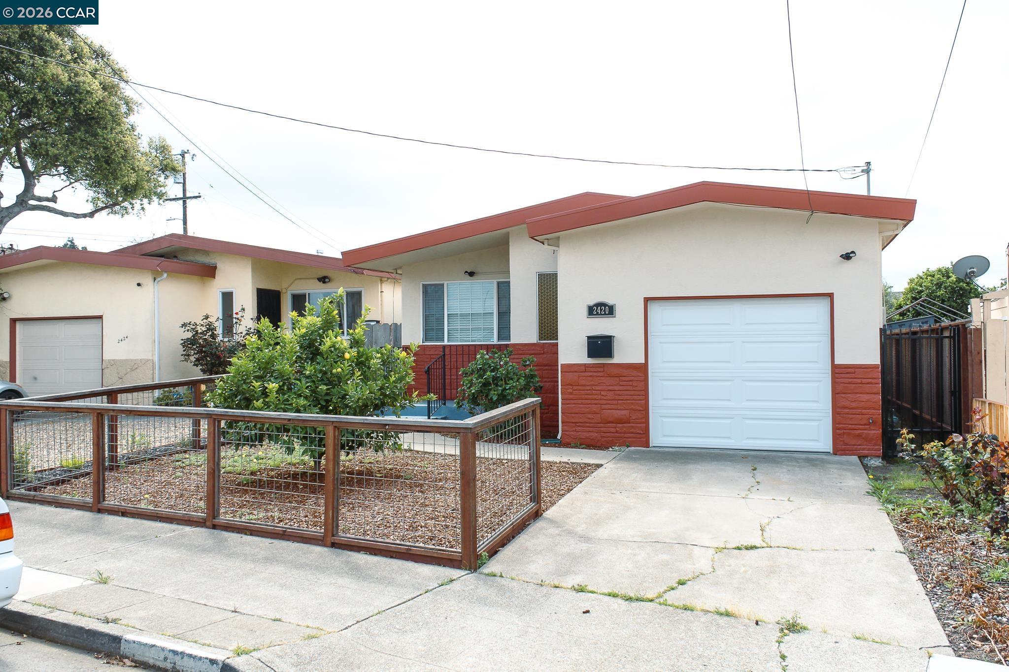 Front Image Thumbnail for CC41125797