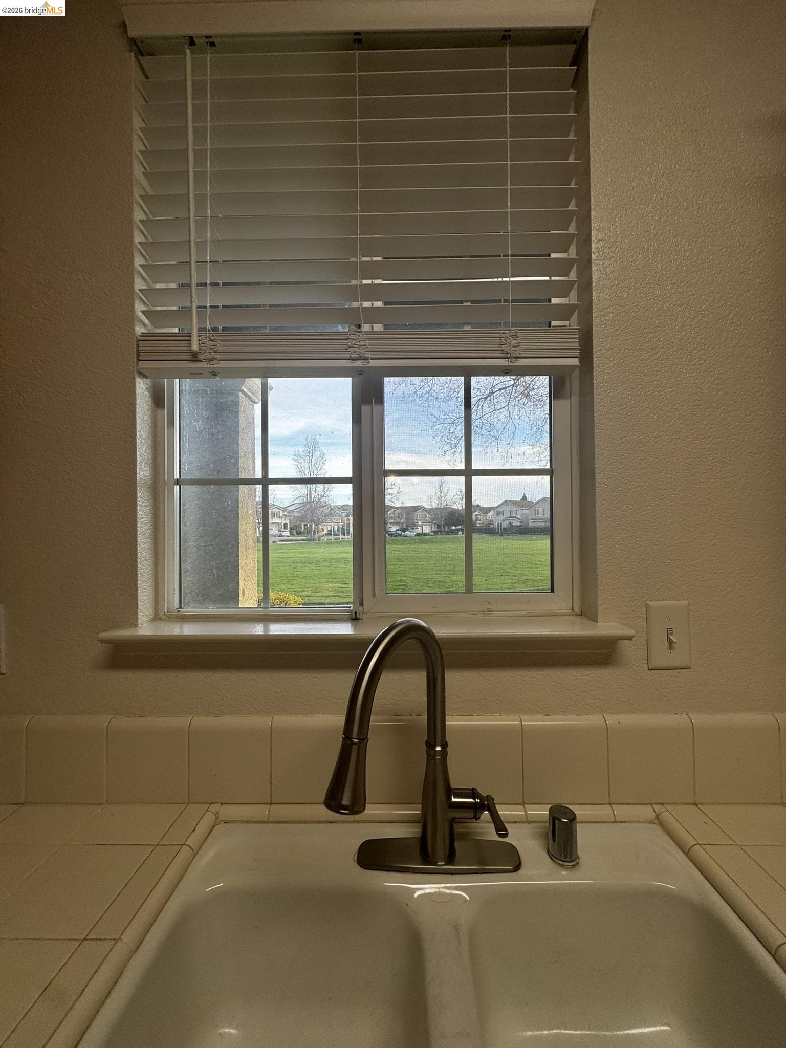 Detail Gallery Image 7 of 26 For 8224 Shay Cir, Stockton,  CA 95212 - 3 Beds | 2/1 Baths