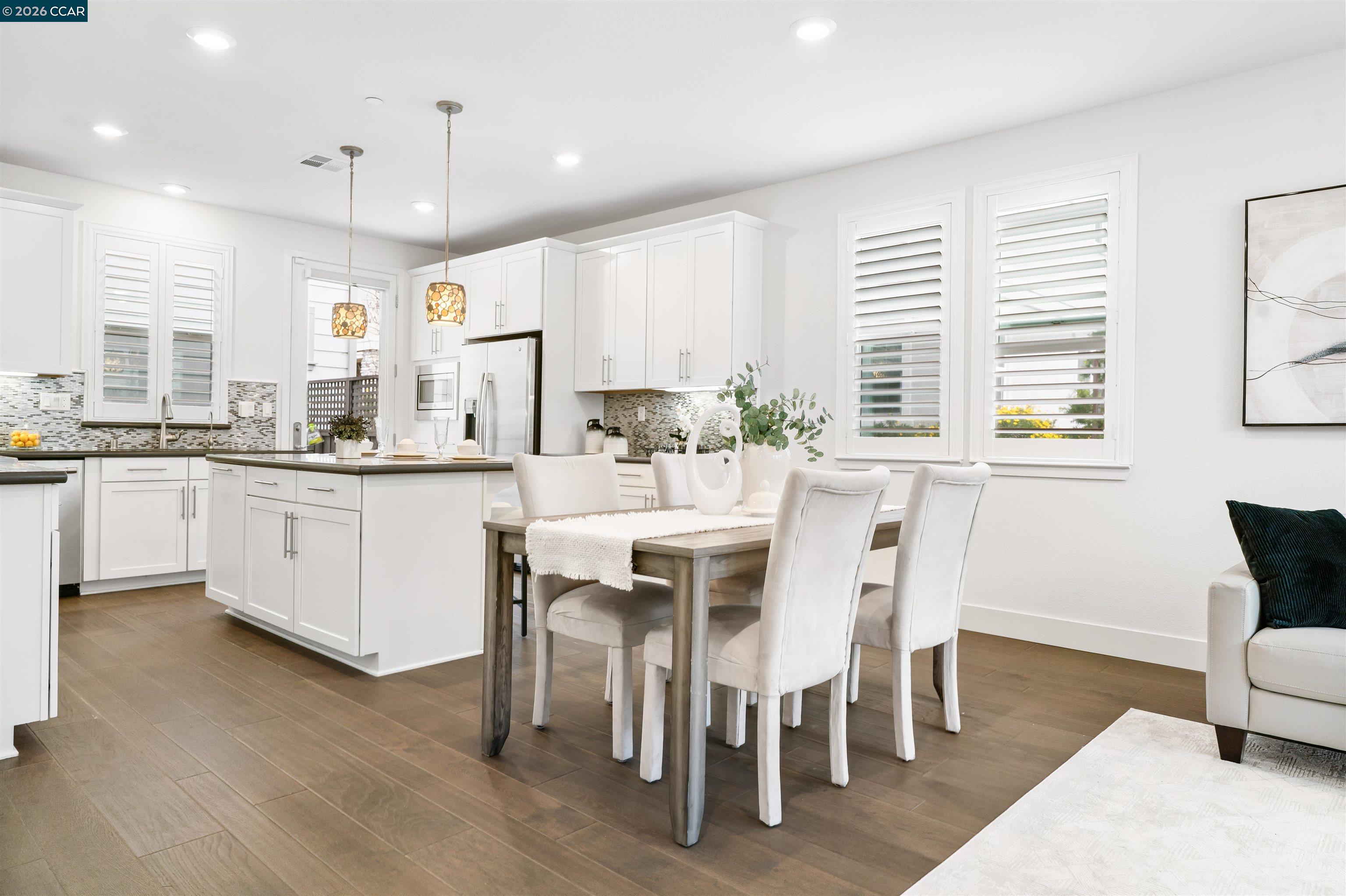 Detail Gallery Image 12 of 54 For 3016 Threecastles Way, Dublin,  CA 94568 - 4 Beds | 3/1 Baths