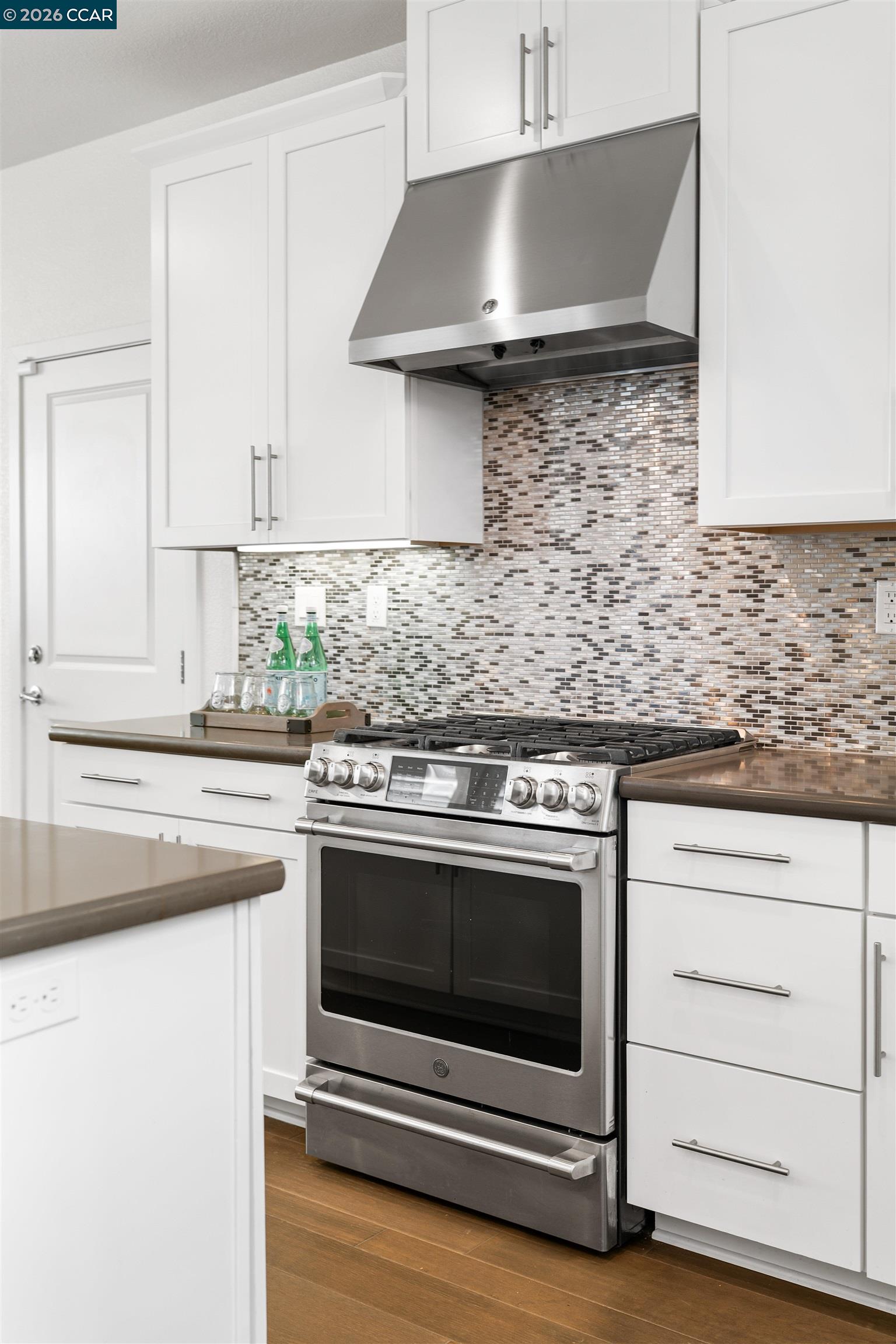 Detail Gallery Image 17 of 54 For 3016 Threecastles Way, Dublin,  CA 94568 - 4 Beds | 3/1 Baths