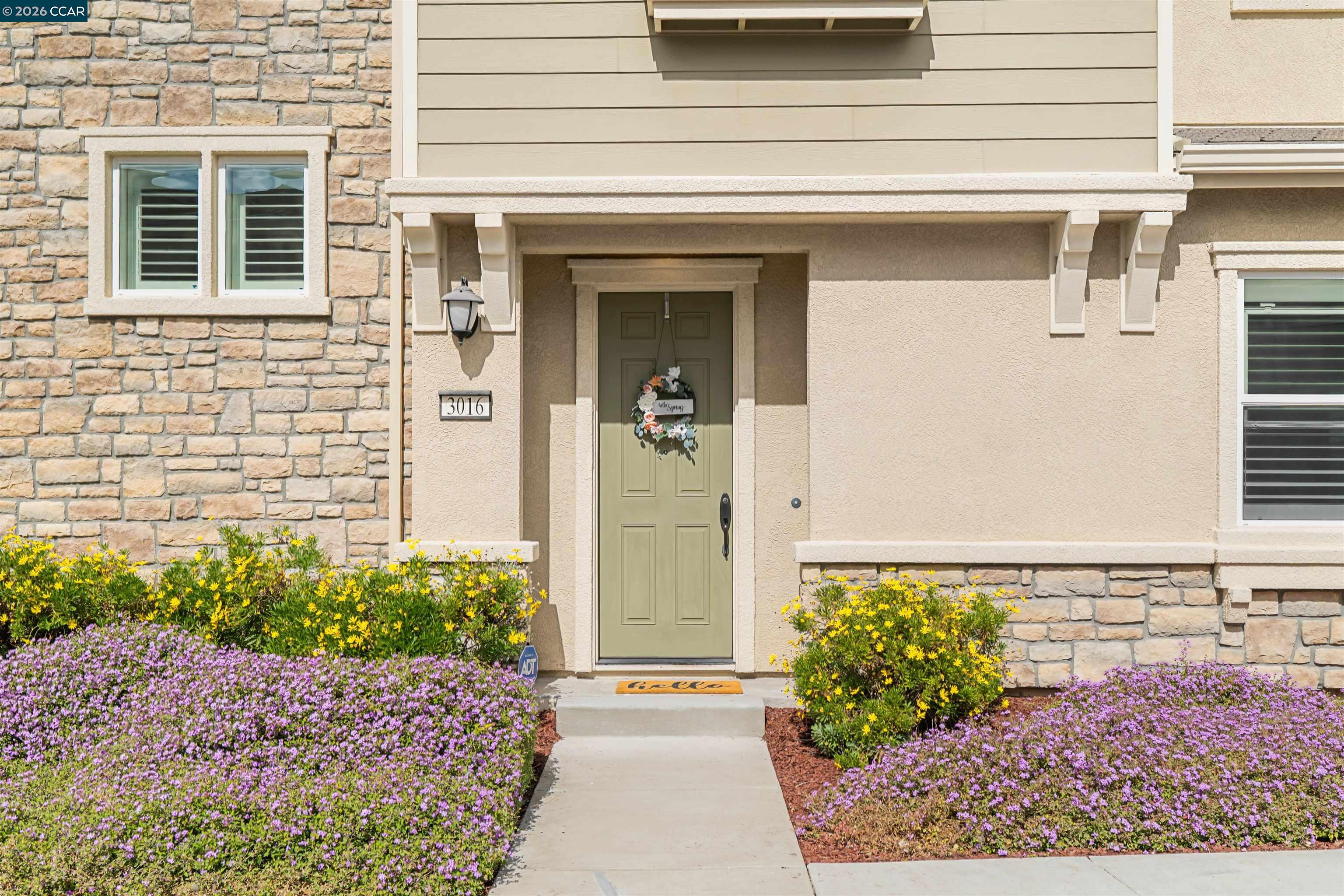 Detail Gallery Image 3 of 54 For 3016 Threecastles Way, Dublin,  CA 94568 - 4 Beds | 3/1 Baths