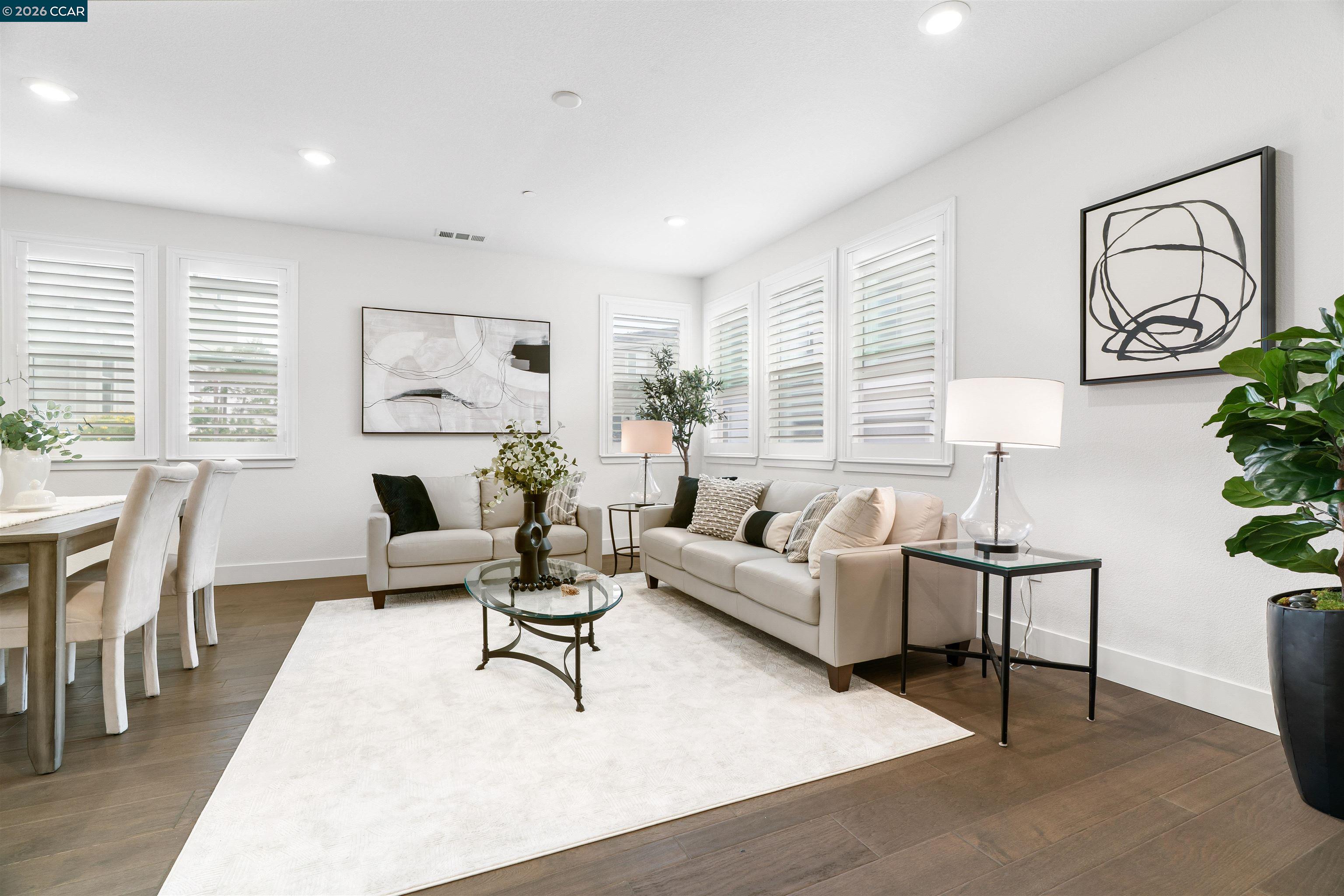 Detail Gallery Image 10 of 54 For 3016 Threecastles Way, Dublin,  CA 94568 - 4 Beds | 3/1 Baths