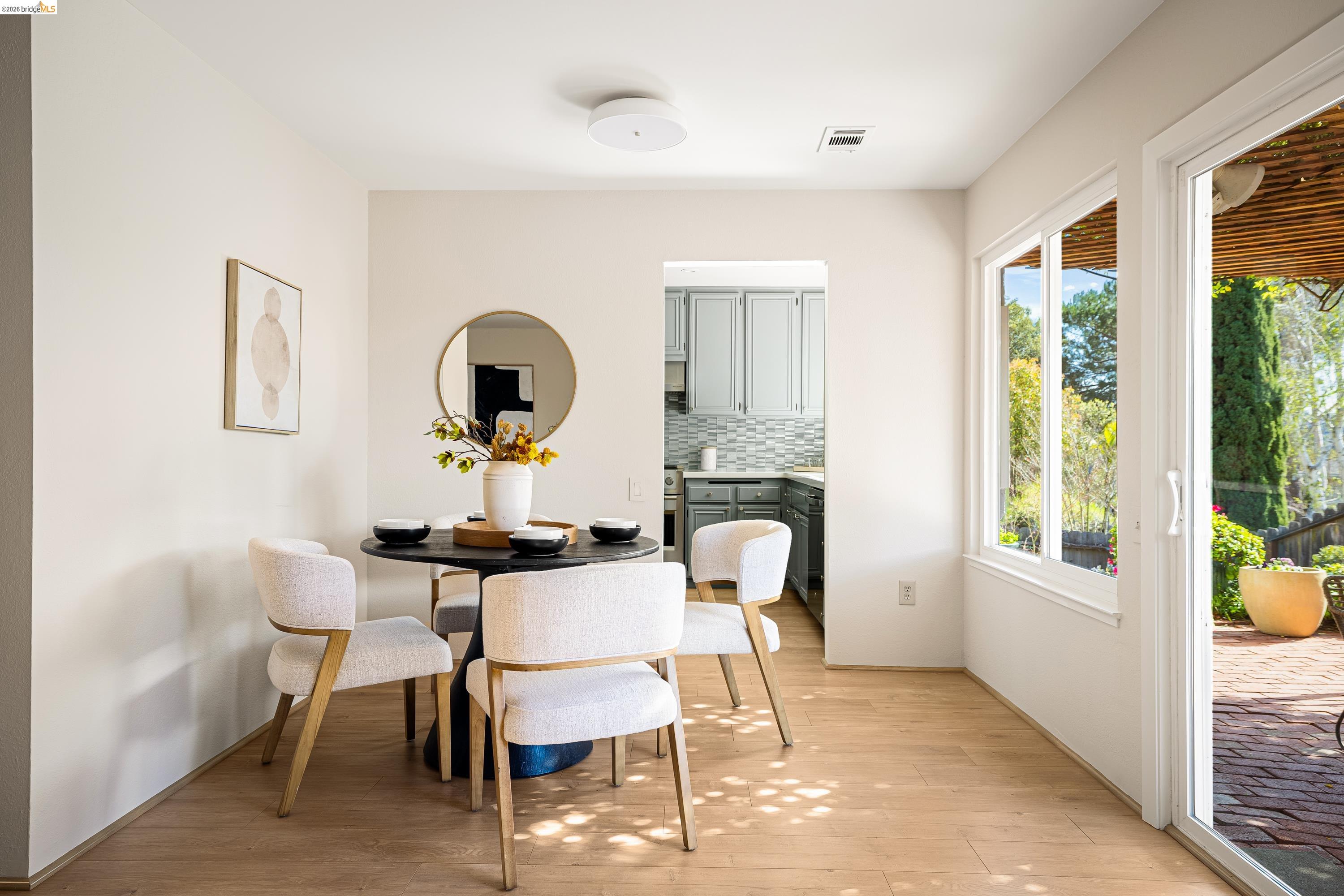 Detail Gallery Image 12 of 58 For 10 Clear Water Ct, Richmond,  CA 94803 - 3 Beds | 2 Baths