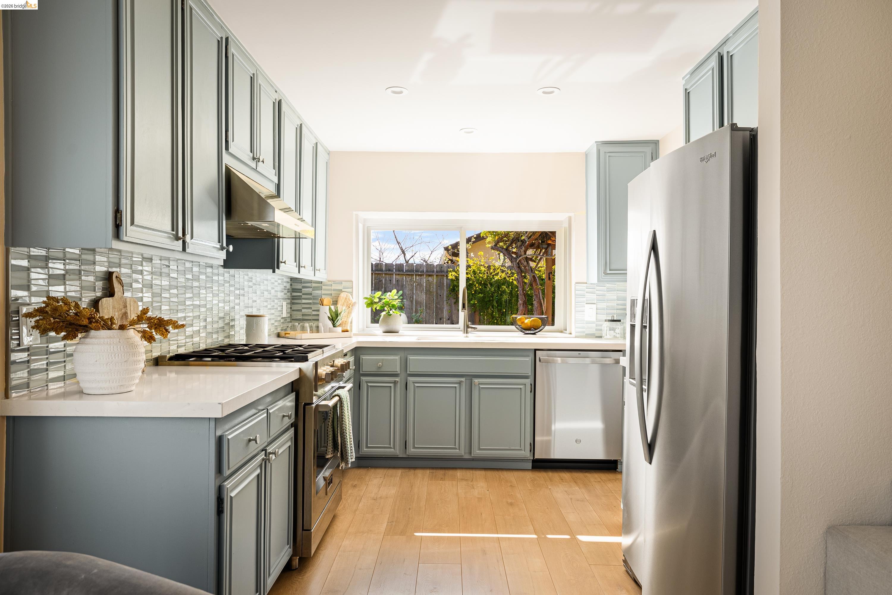 Detail Gallery Image 18 of 58 For 10 Clear Water Ct, Richmond,  CA 94803 - 3 Beds | 2 Baths