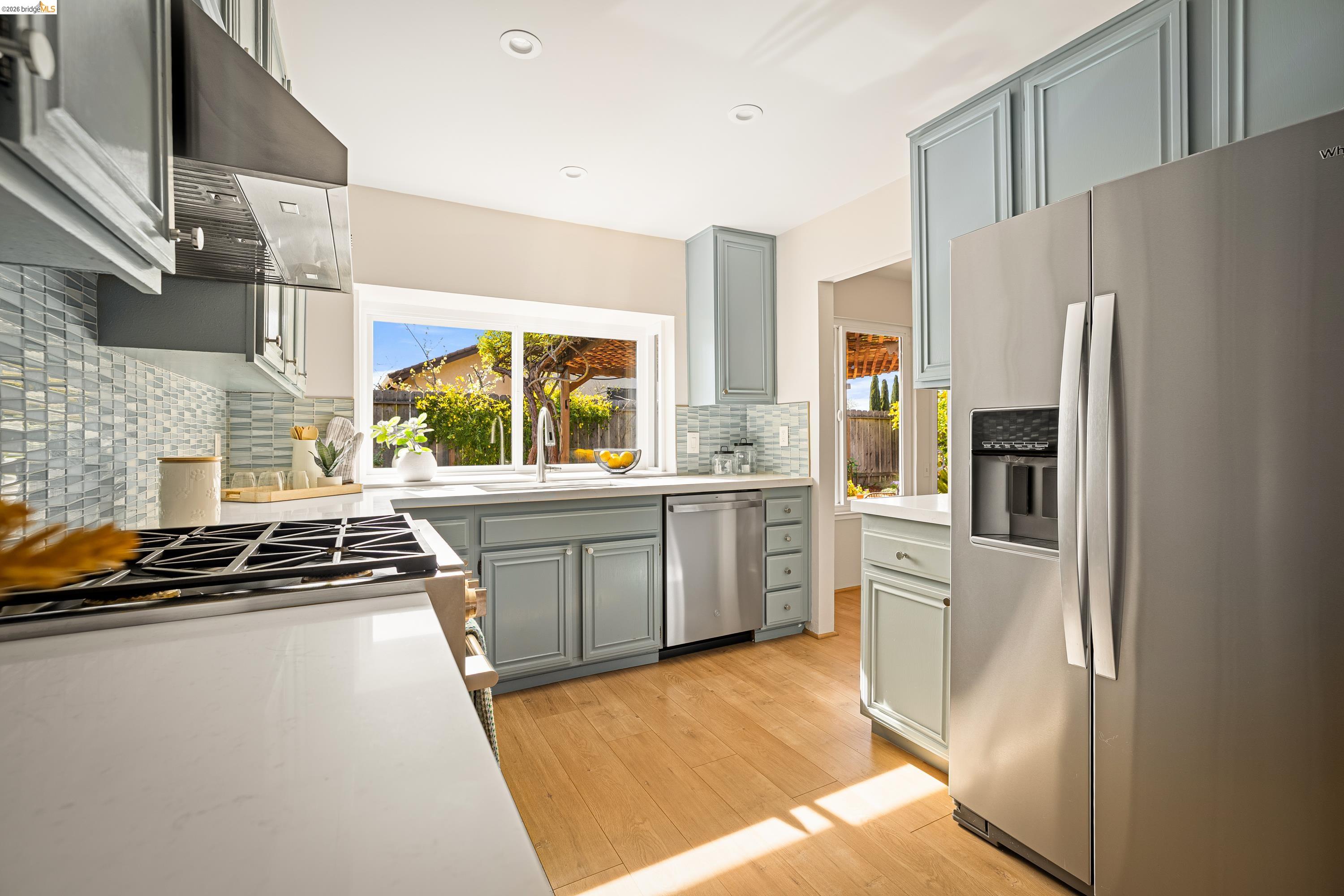 Detail Gallery Image 29 of 58 For 10 Clear Water Ct, Richmond,  CA 94803 - 3 Beds | 2 Baths