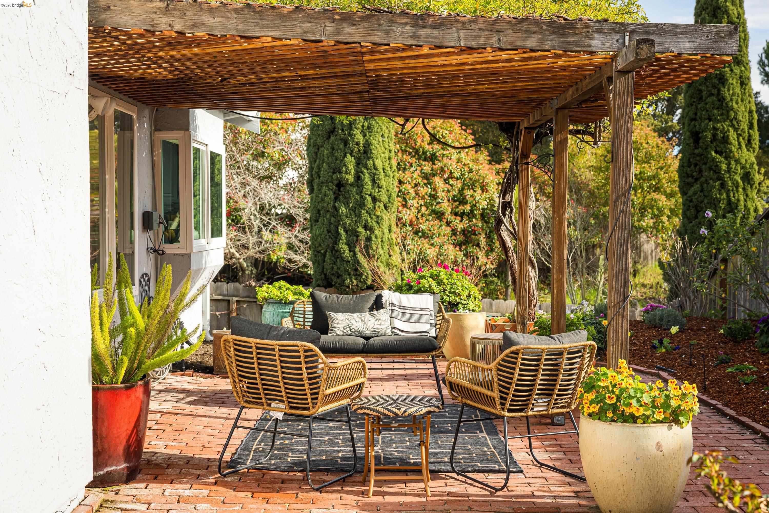 Detail Gallery Image 49 of 58 For 10 Clear Water Ct, Richmond,  CA 94803 - 3 Beds | 2 Baths