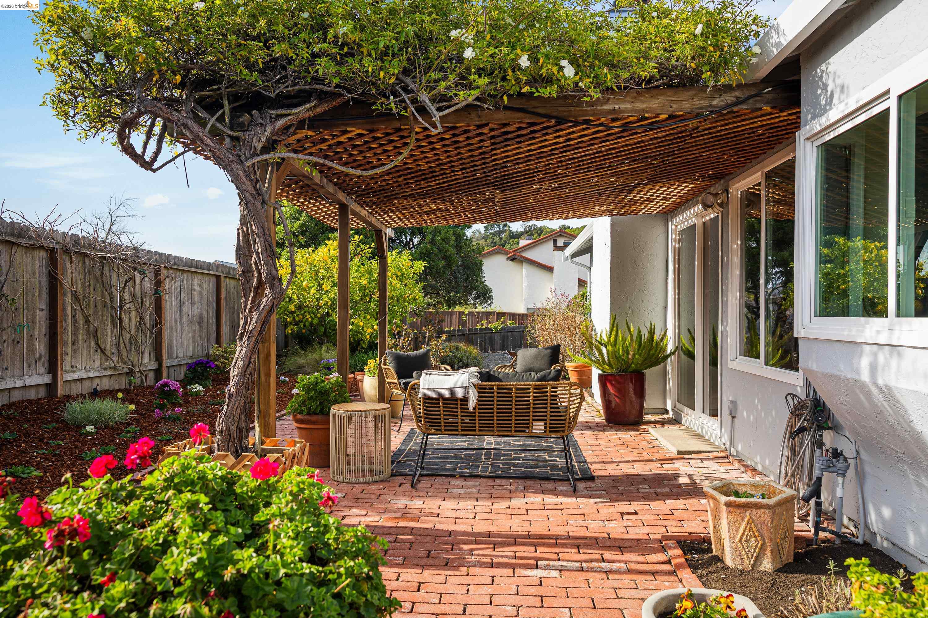 Detail Gallery Image 50 of 58 For 10 Clear Water Ct, Richmond,  CA 94803 - 3 Beds | 2 Baths