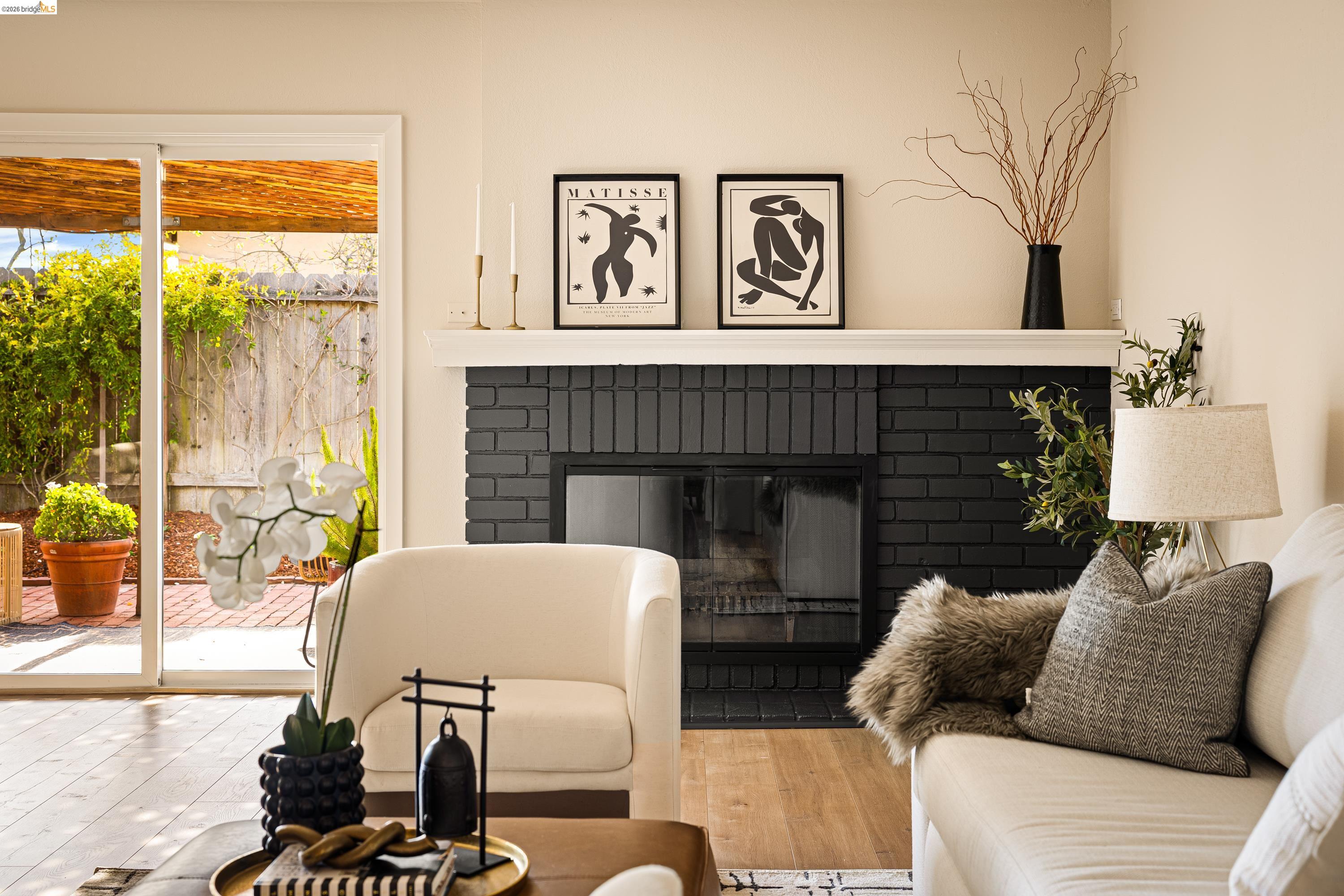 Detail Gallery Image 6 of 58 For 10 Clear Water Ct, Richmond,  CA 94803 - 3 Beds | 2 Baths