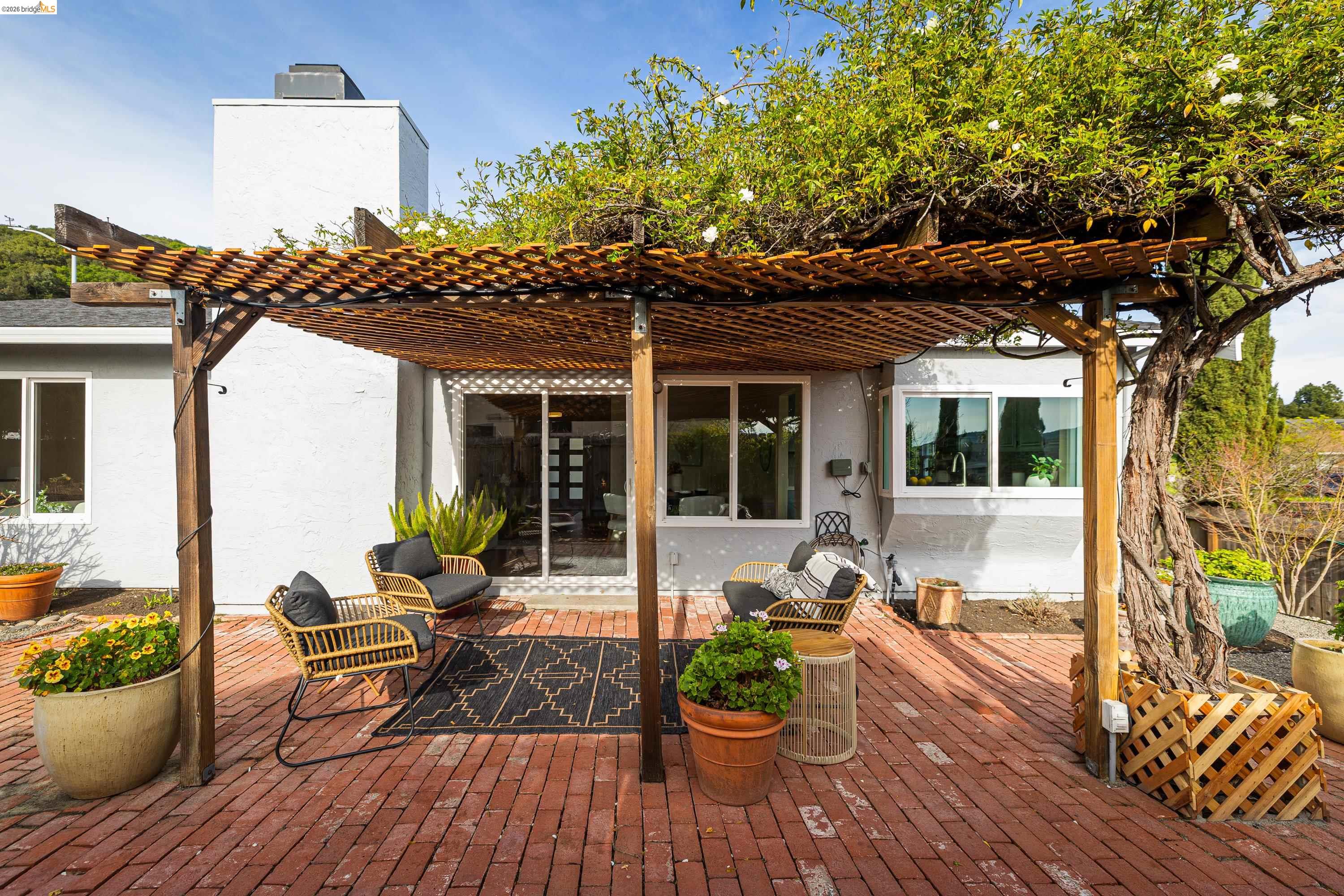 Detail Gallery Image 53 of 58 For 10 Clear Water Ct, Richmond,  CA 94803 - 3 Beds | 2 Baths