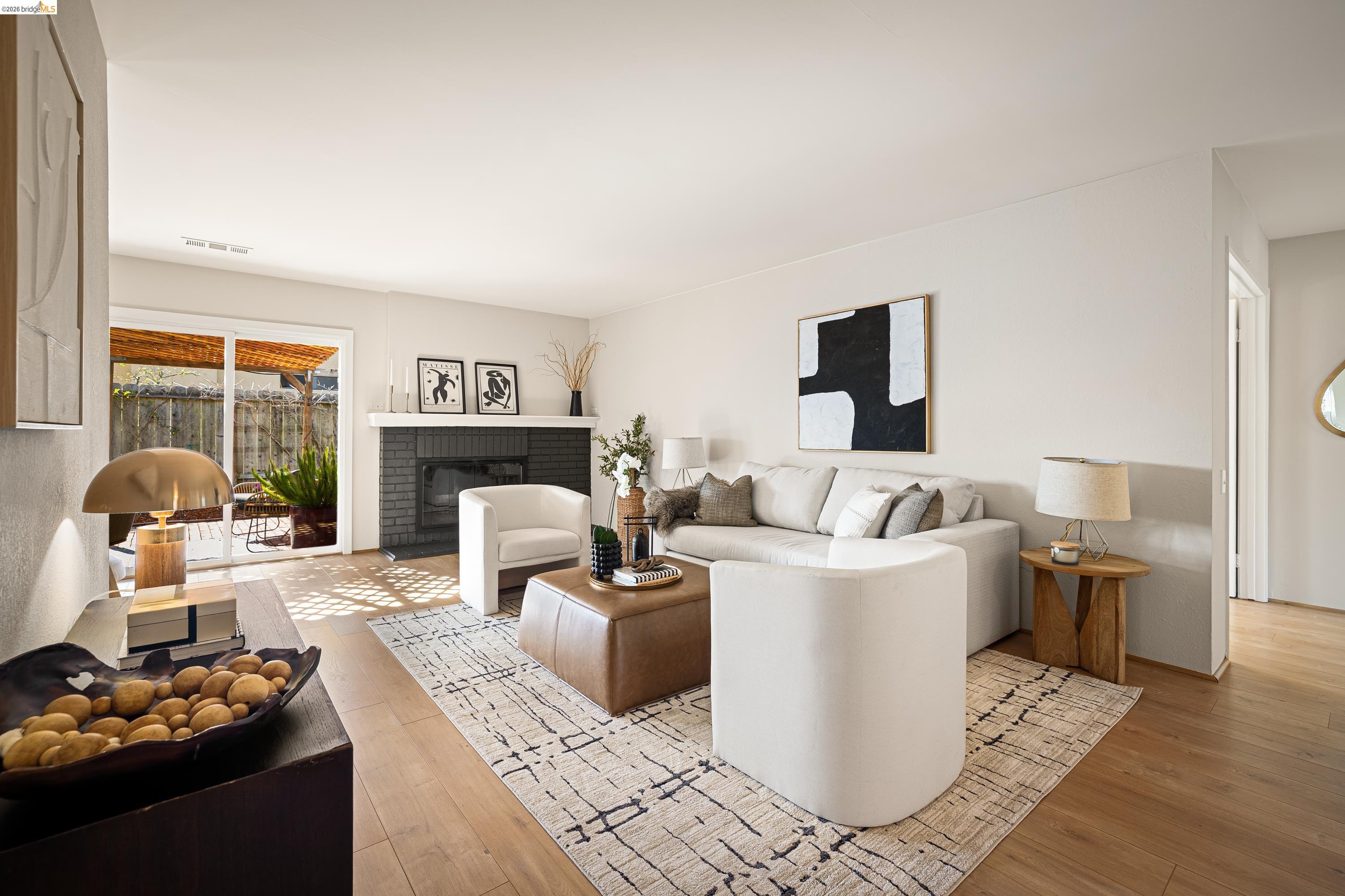 Detail Gallery Image 7 of 58 For 10 Clear Water Ct, Richmond,  CA 94803 - 3 Beds | 2 Baths