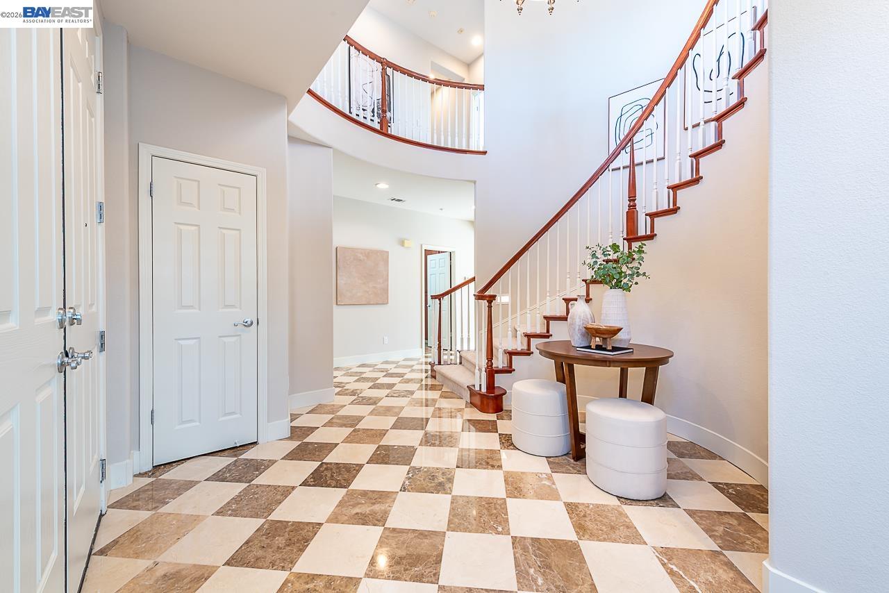 Detail Gallery Image 15 of 60 For 33038 Garfinkle St, Union City,  CA 94587 - 5 Beds | 4/1 Baths