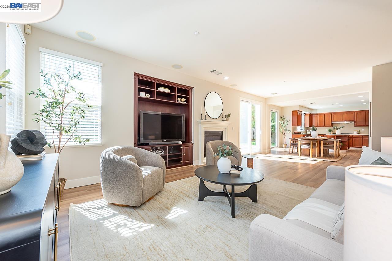 Detail Gallery Image 21 of 60 For 33038 Garfinkle St, Union City,  CA 94587 - 5 Beds | 4/1 Baths