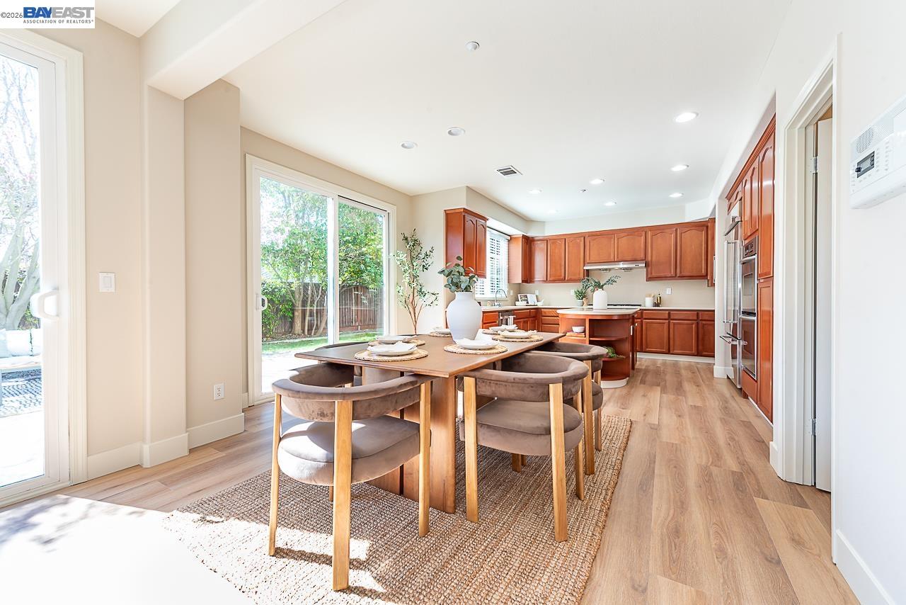 Detail Gallery Image 23 of 60 For 33038 Garfinkle St, Union City,  CA 94587 - 5 Beds | 4/1 Baths