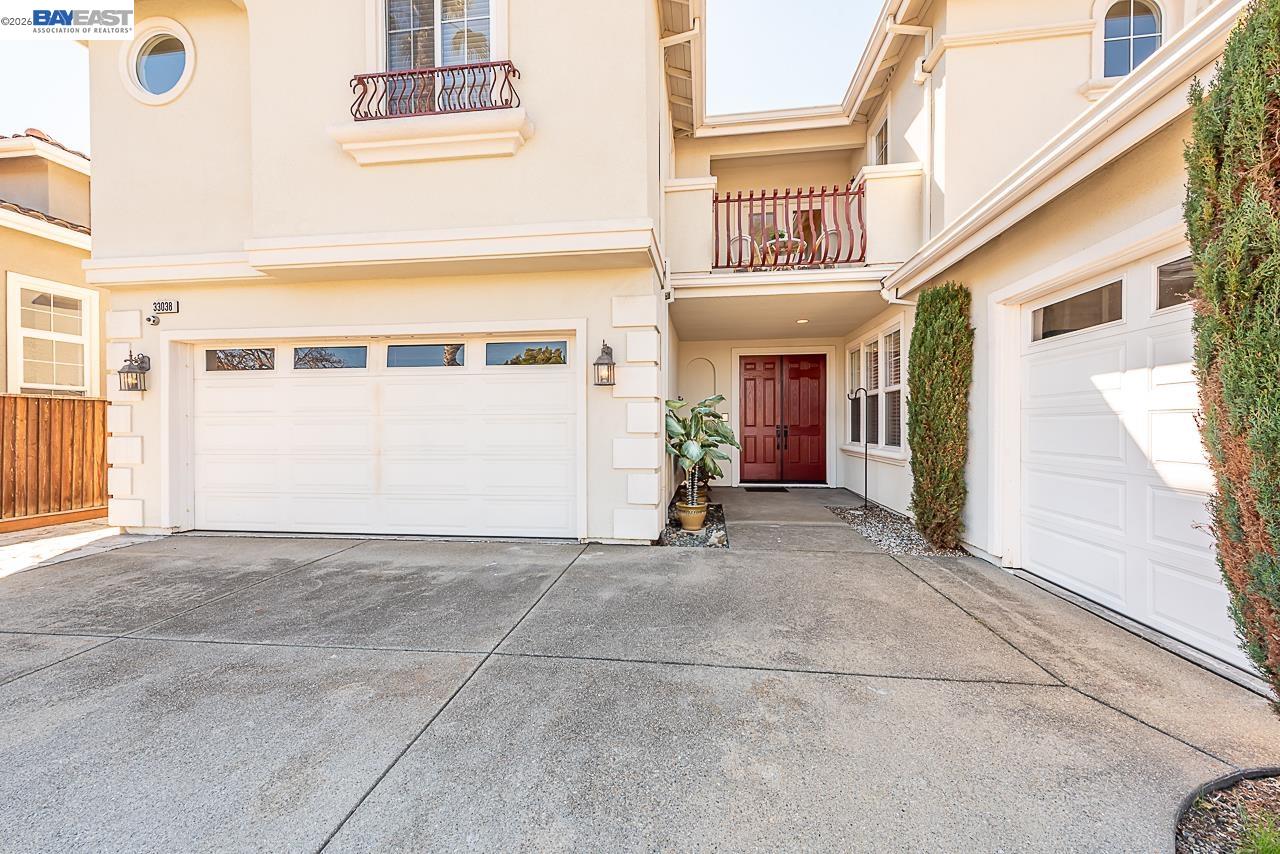 Detail Gallery Image 4 of 60 For 33038 Garfinkle St, Union City,  CA 94587 - 5 Beds | 4/1 Baths