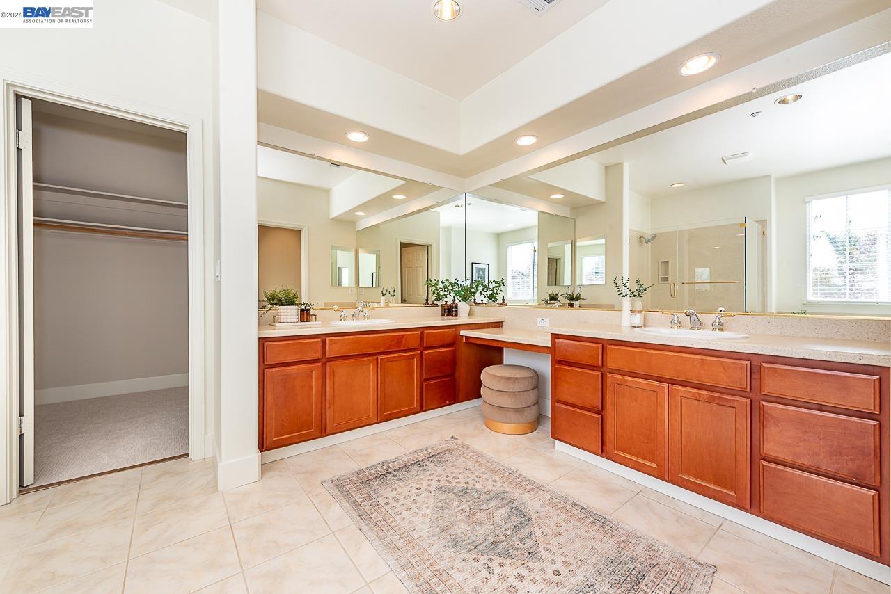 Detail Gallery Image 43 of 60 For 33038 Garfinkle St, Union City,  CA 94587 - 5 Beds | 4/1 Baths