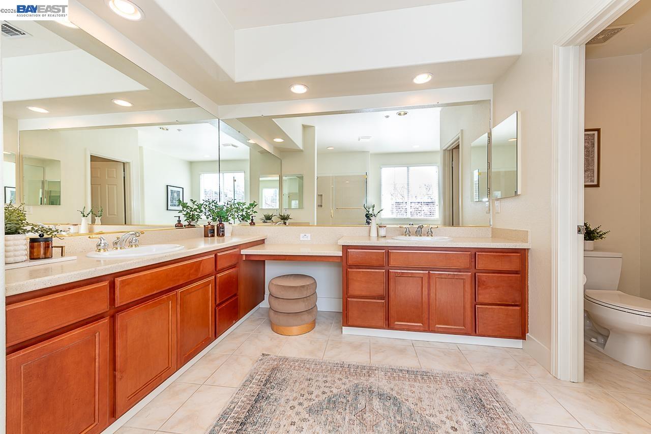 Detail Gallery Image 44 of 60 For 33038 Garfinkle St, Union City,  CA 94587 - 5 Beds | 4/1 Baths