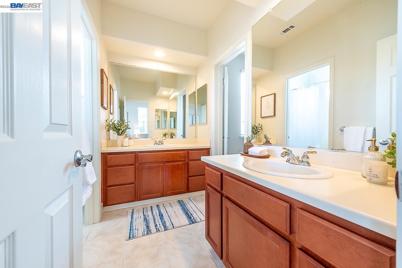 Detail Gallery Image 51 of 60 For 33038 Garfinkle St, Union City,  CA 94587 - 5 Beds | 4/1 Baths