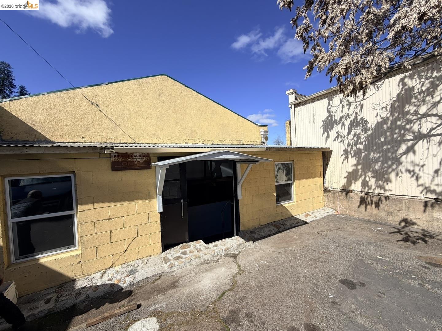 Detail Gallery Image 4 of 14 For 259 S Washington St., Sonora,  CA 95370 - – Beds | – Baths