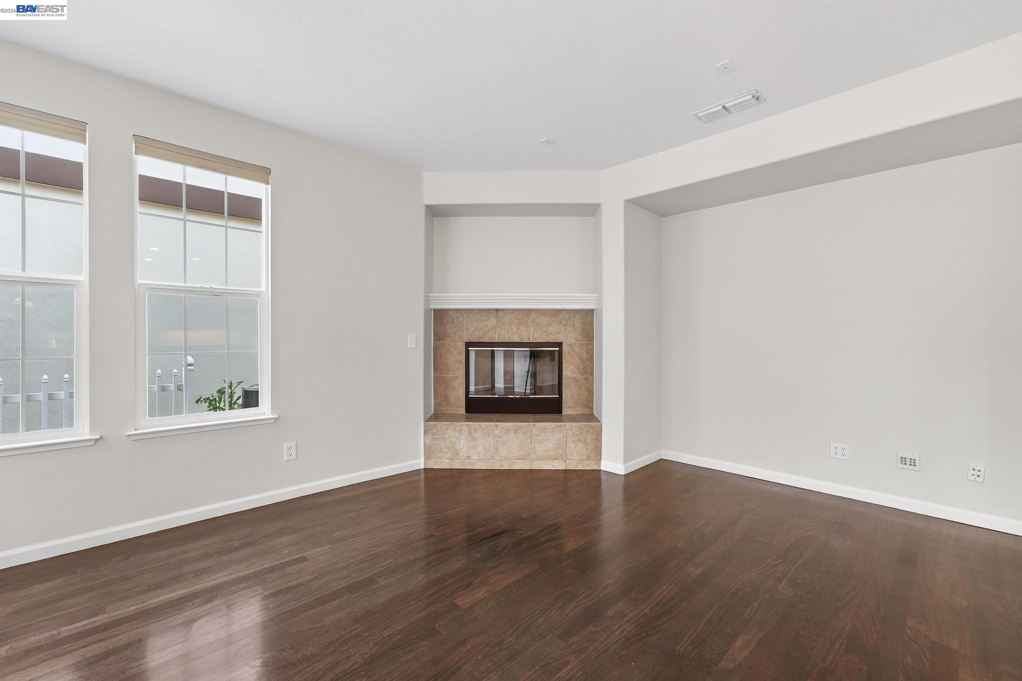 Detail Gallery Image 12 of 48 For 43 W Casita Ln, Mountain House,  CA 95391 - 3 Beds | 2/1 Baths