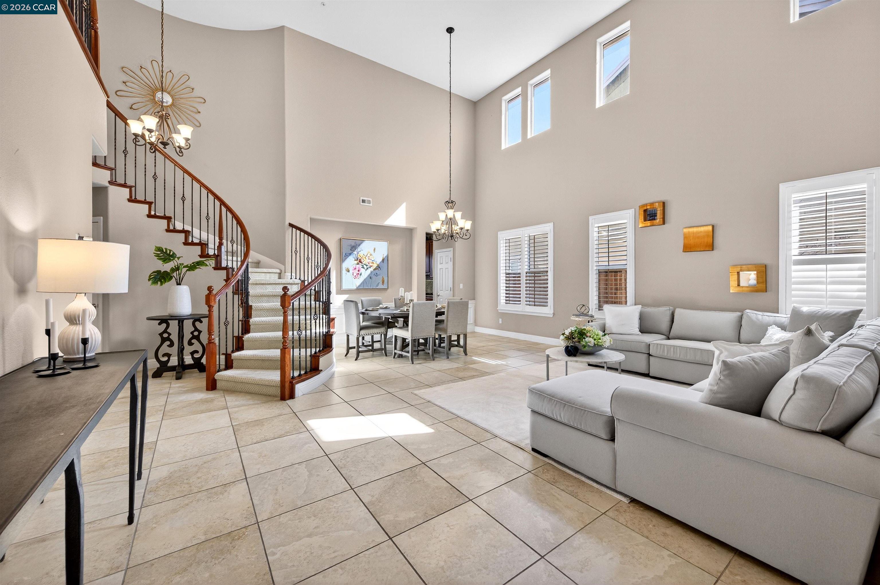 Detail Gallery Image 7 of 60 For 6 Tullach Pl, Hayward,  CA 94542 - 5 Beds | 3 Baths