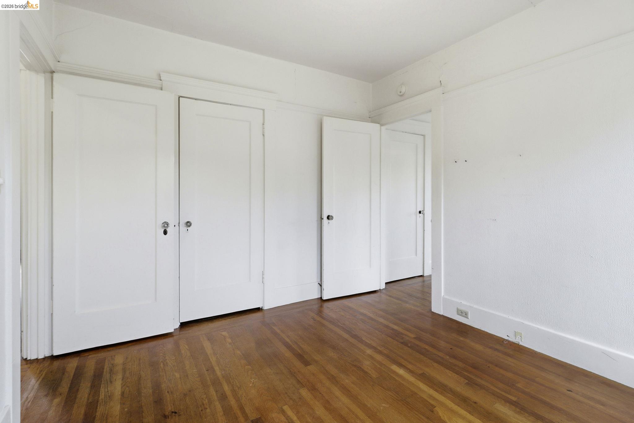 Detail Gallery Image 17 of 41 For 1529 Ada St, Berkeley,  CA 94703 - 5 Beds | 2 Baths