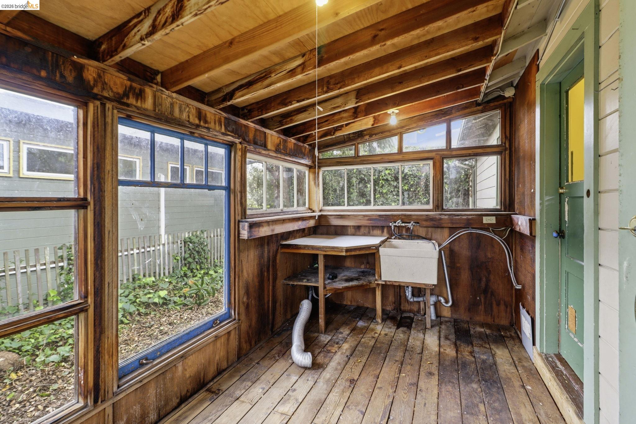 Detail Gallery Image 26 of 41 For 1529 Ada St, Berkeley,  CA 94703 - 5 Beds | 2 Baths