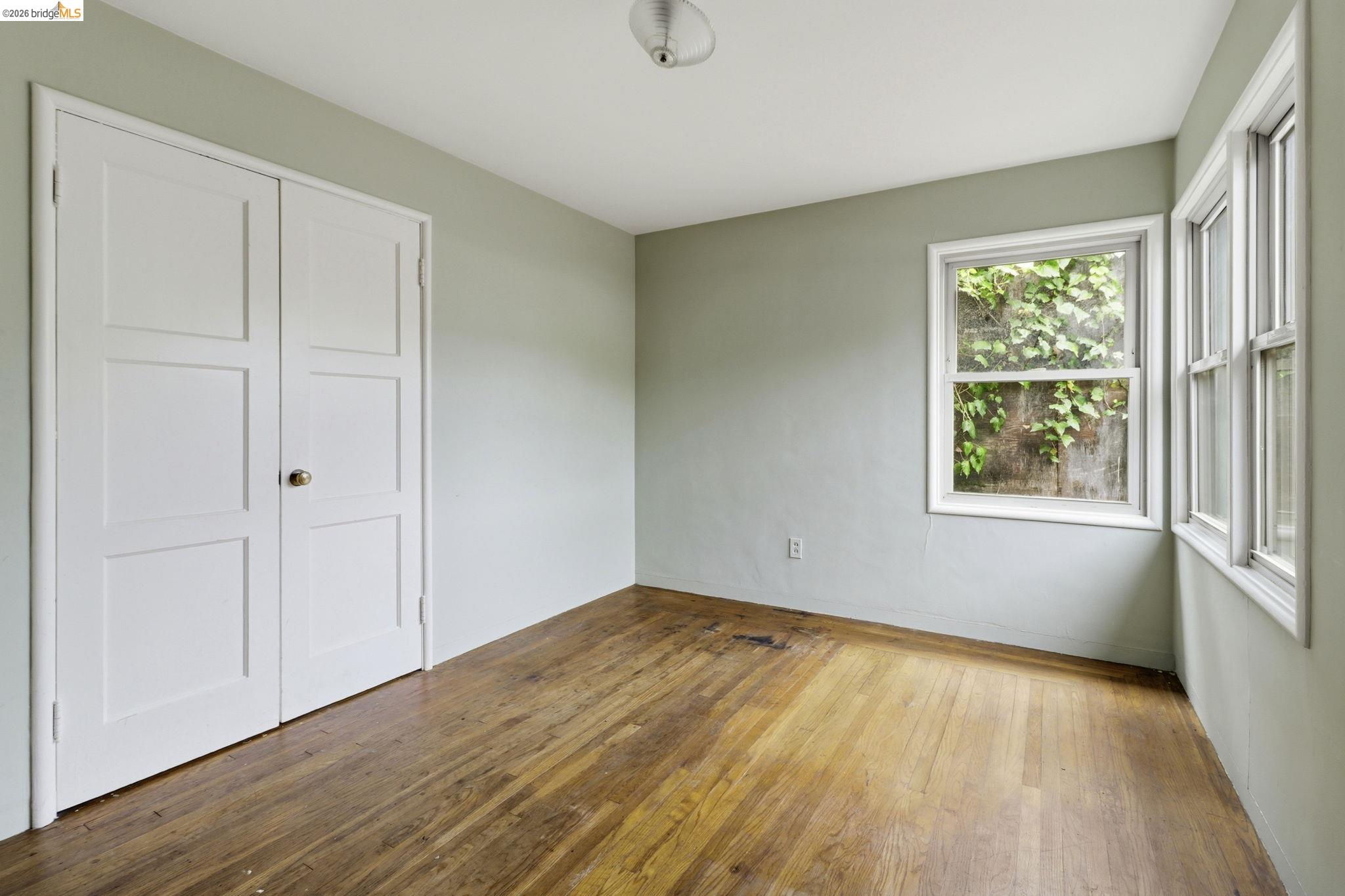 Detail Gallery Image 34 of 41 For 1529 Ada St, Berkeley,  CA 94703 - 5 Beds | 2 Baths