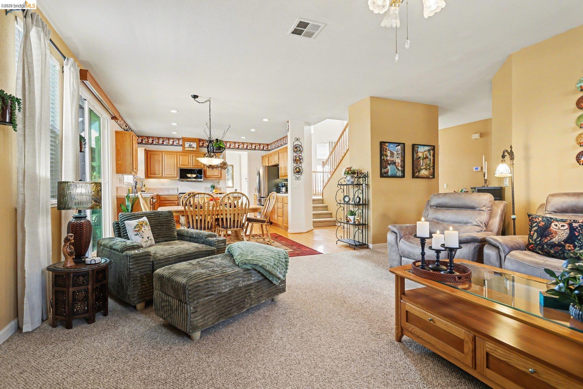 Detail Gallery Image 8 of 43 For 5407 Cherokee Way, Antioch,  CA 94531 - 5 Beds | 3 Baths