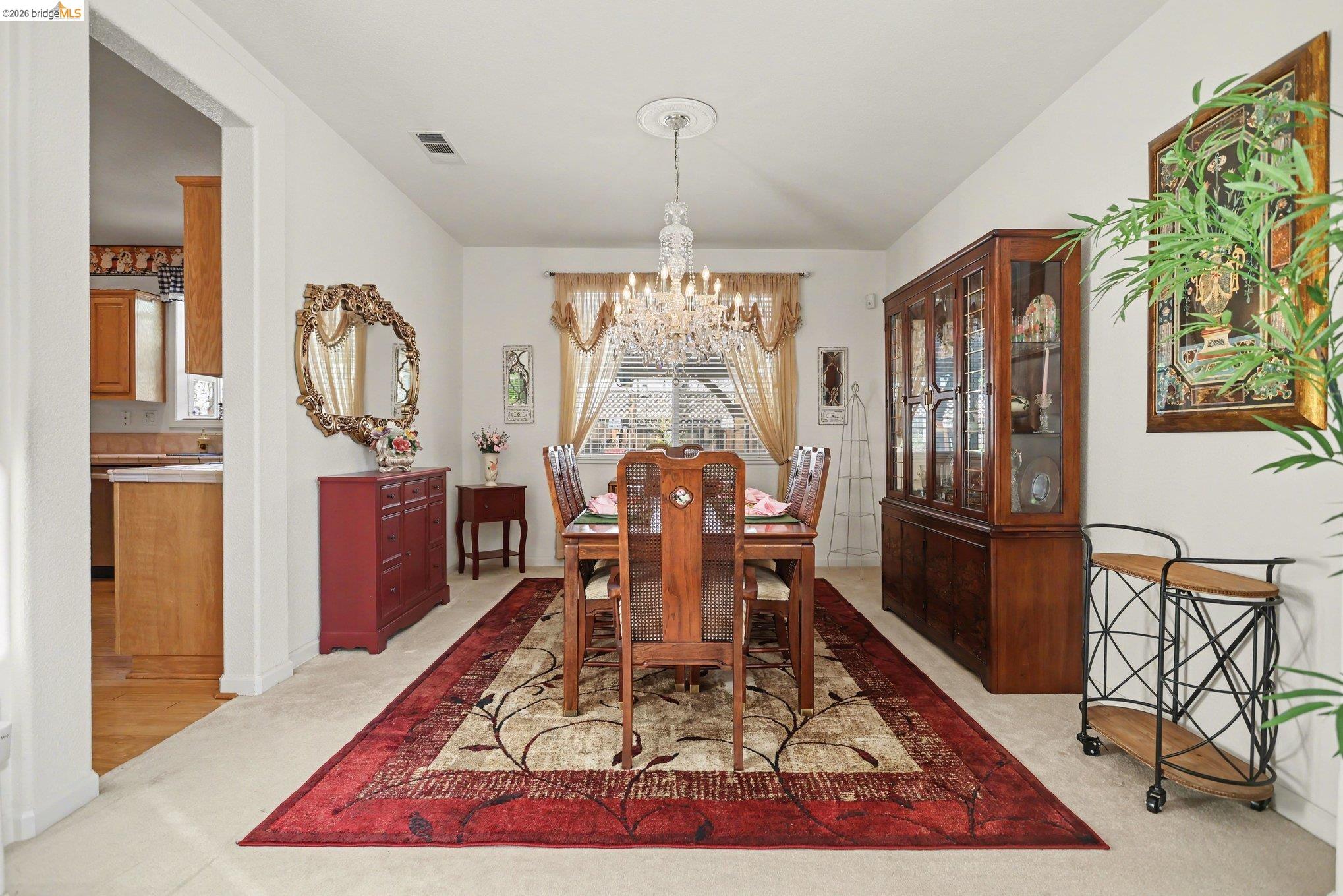 Detail Gallery Image 10 of 43 For 5407 Cherokee Way, Antioch,  CA 94531 - 5 Beds | 3 Baths