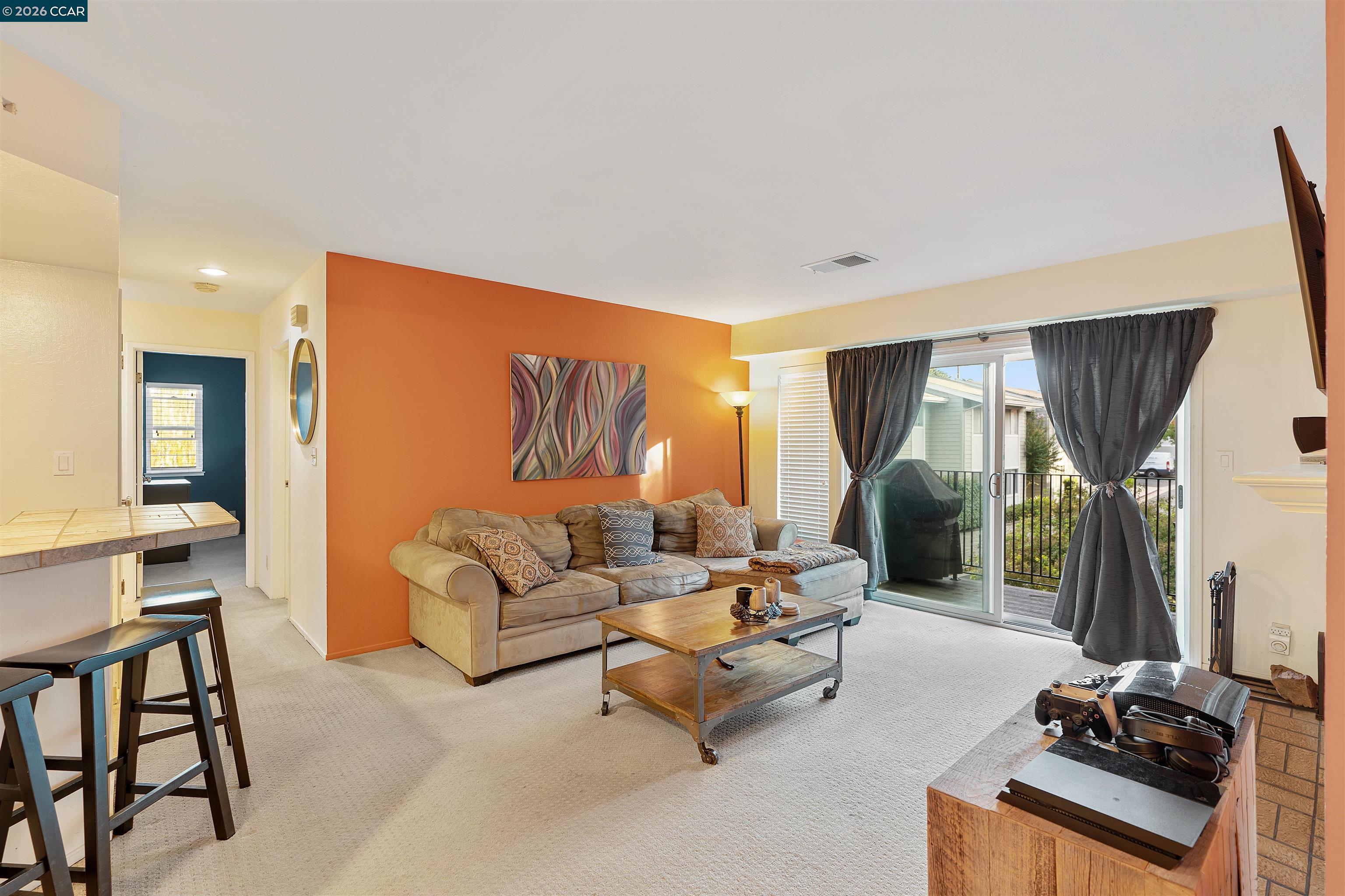 Photo #1: 41125810 Listing: Photo #1