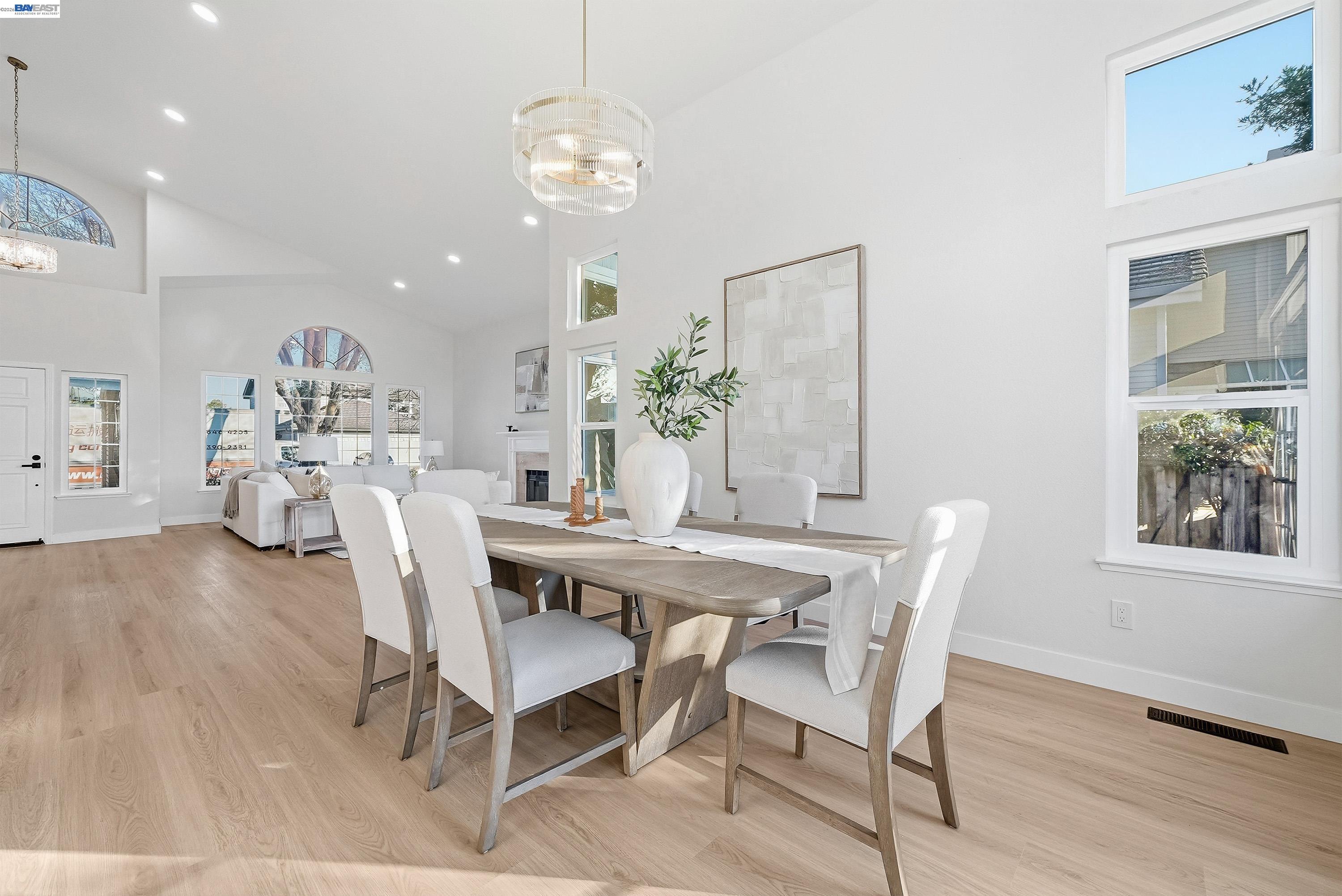 Detail Gallery Image 12 of 59 For 2058 Palmer Dr, Pleasanton,  CA 94588 - 5 Beds | 3 Baths