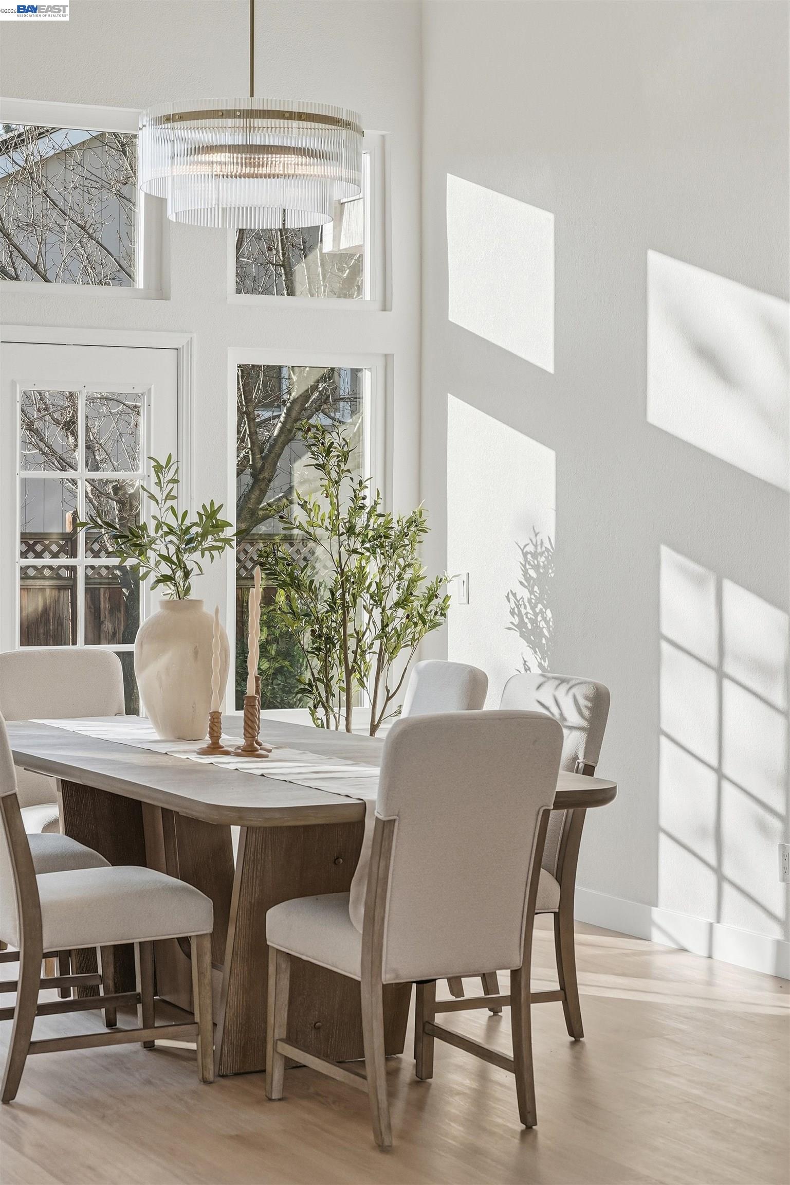 Detail Gallery Image 15 of 59 For 2058 Palmer Dr, Pleasanton,  CA 94588 - 5 Beds | 3 Baths