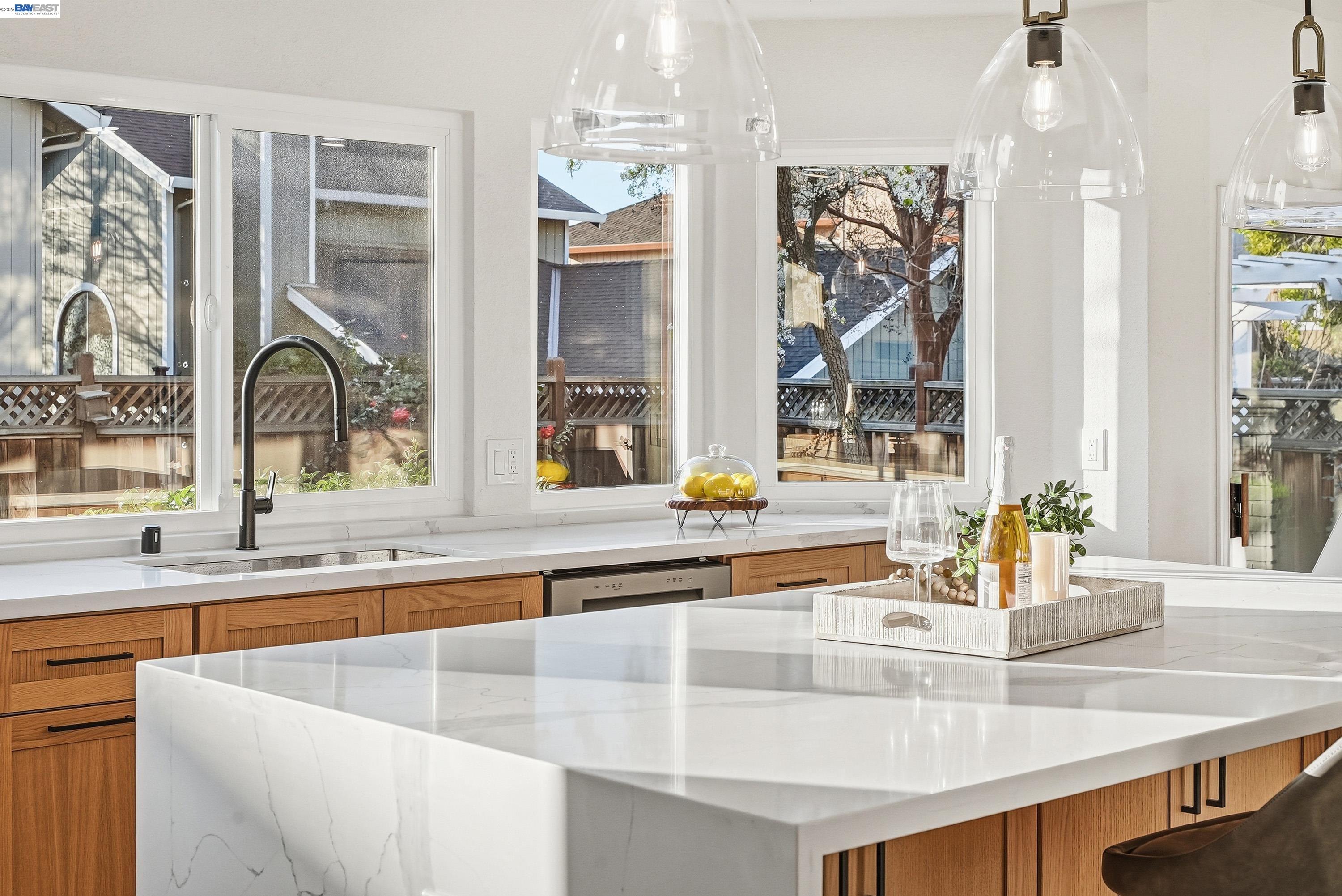 Detail Gallery Image 18 of 59 For 2058 Palmer Dr, Pleasanton,  CA 94588 - 5 Beds | 3 Baths