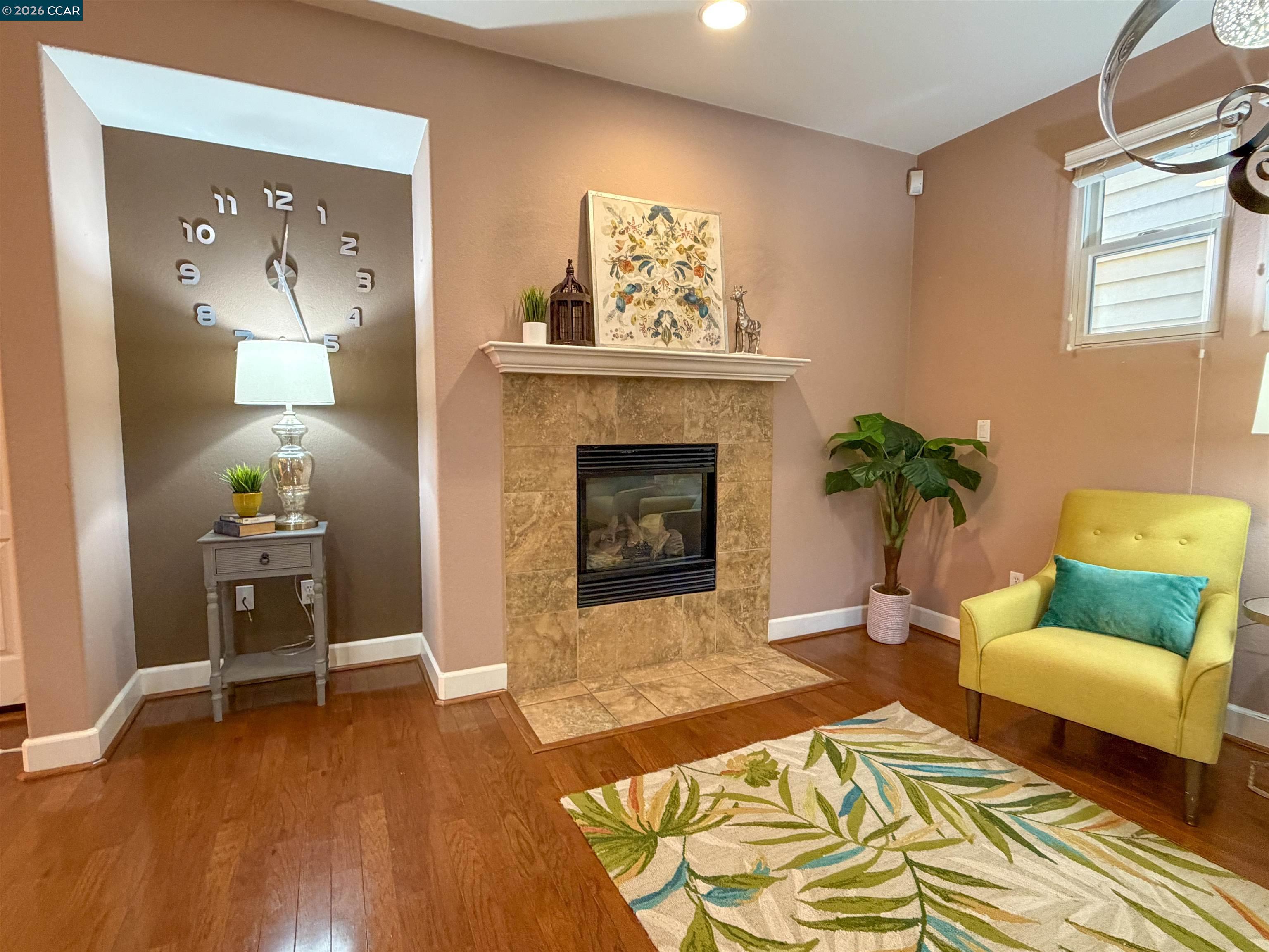 Detail Gallery Image 14 of 35 For 3198 S Front St, Hercules,  CA 94547 - 3 Beds | 2/1 Baths