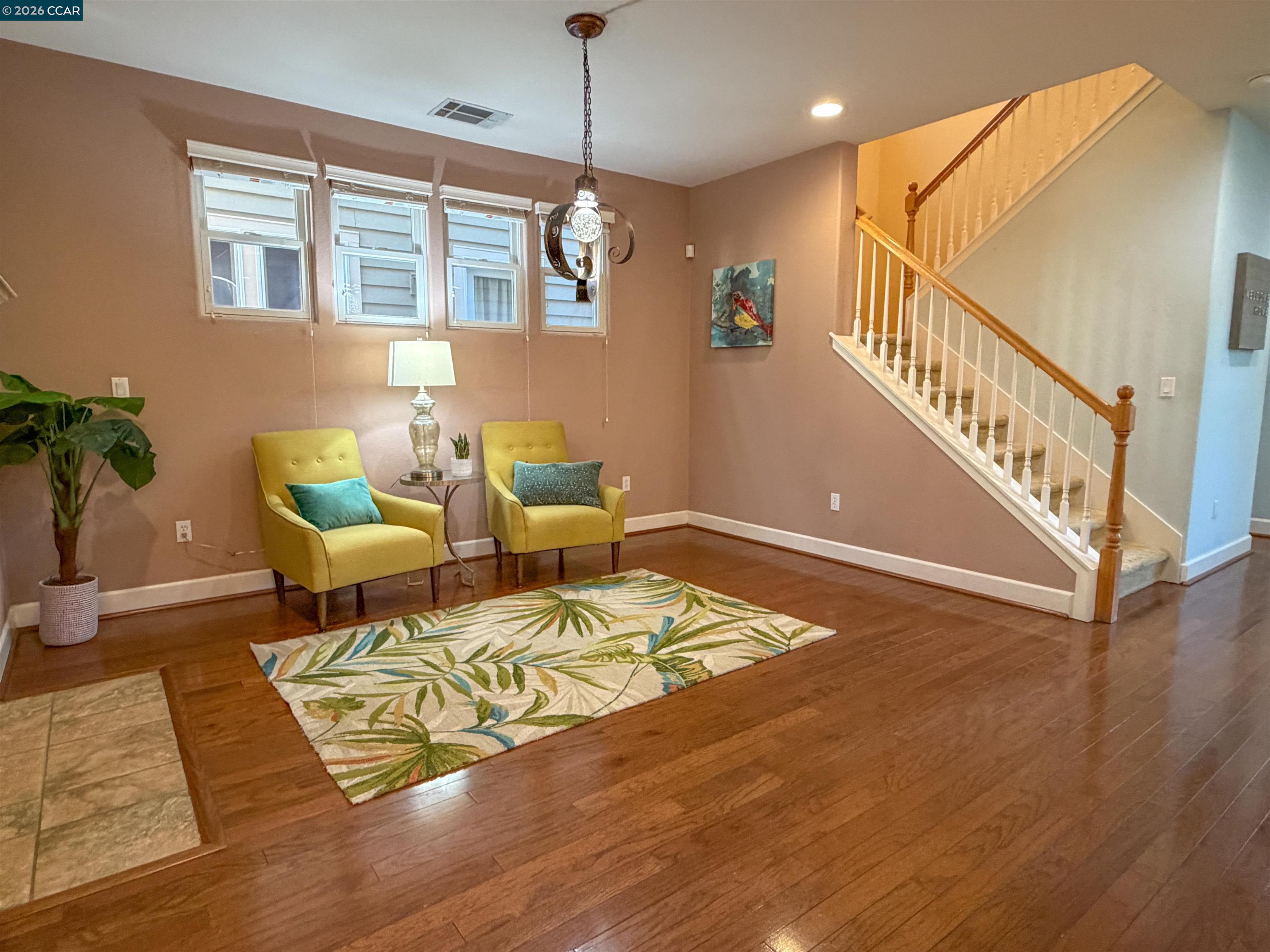 Detail Gallery Image 17 of 35 For 3198 S Front St, Hercules,  CA 94547 - 3 Beds | 2/1 Baths