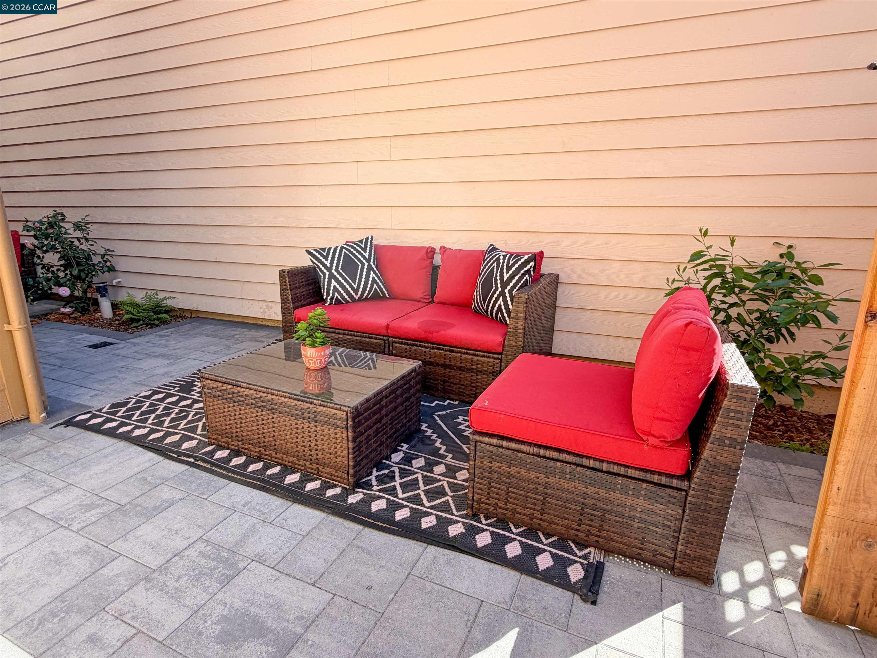 Detail Gallery Image 30 of 35 For 3198 S Front St, Hercules,  CA 94547 - 3 Beds | 2/1 Baths