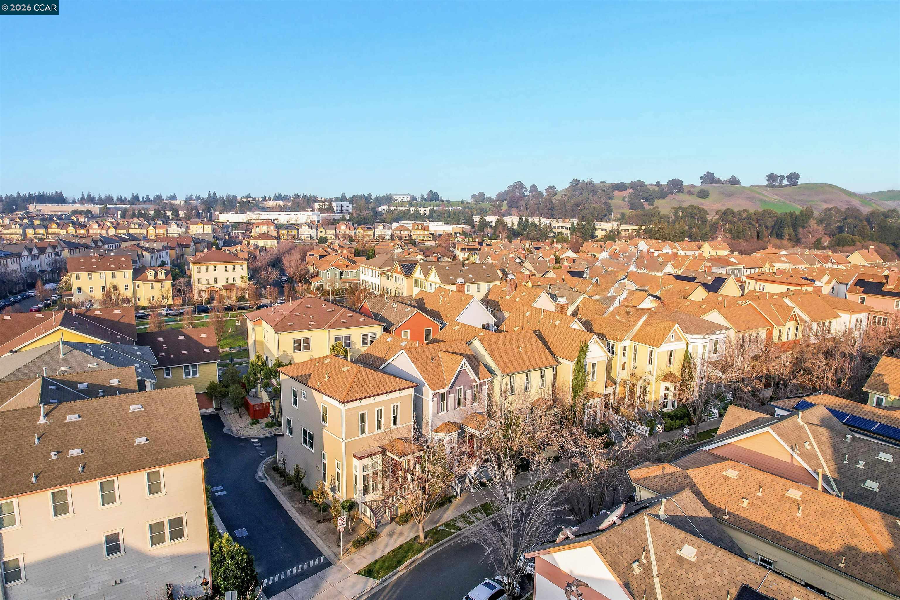 Detail Gallery Image 32 of 35 For 3198 S Front St, Hercules,  CA 94547 - 3 Beds | 2/1 Baths