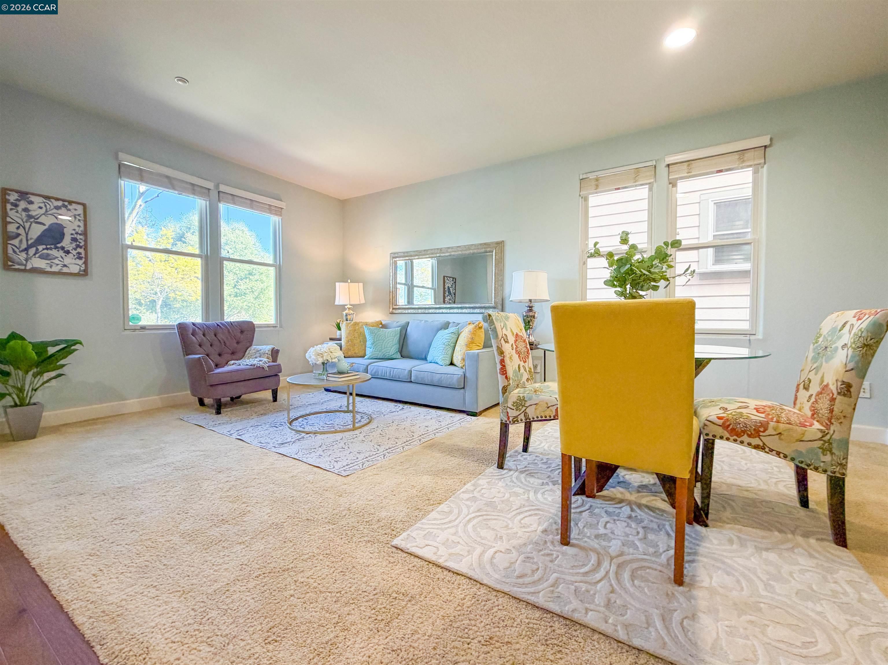 Detail Gallery Image 7 of 35 For 3198 S Front St, Hercules,  CA 94547 - 3 Beds | 2/1 Baths