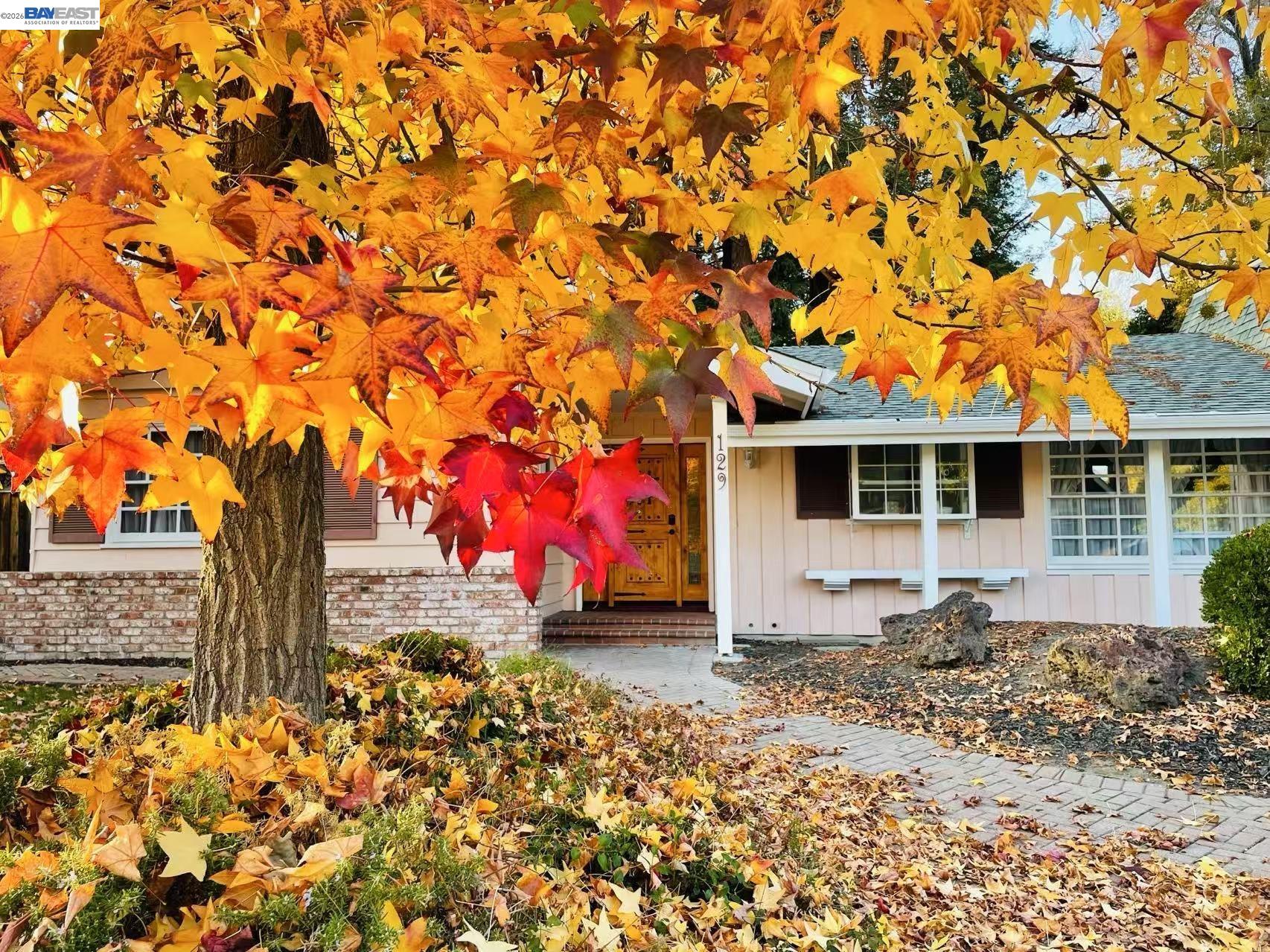 242 El Pueblo Pl, Clayton, CA, 94517