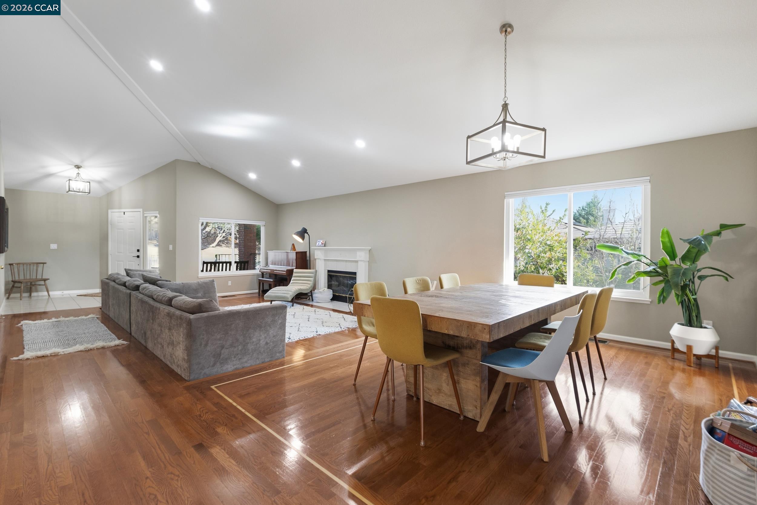 Detail Gallery Image 11 of 43 For 342 Newcastle Ln, Danville,  CA 94506 - 4 Beds | 3 Baths