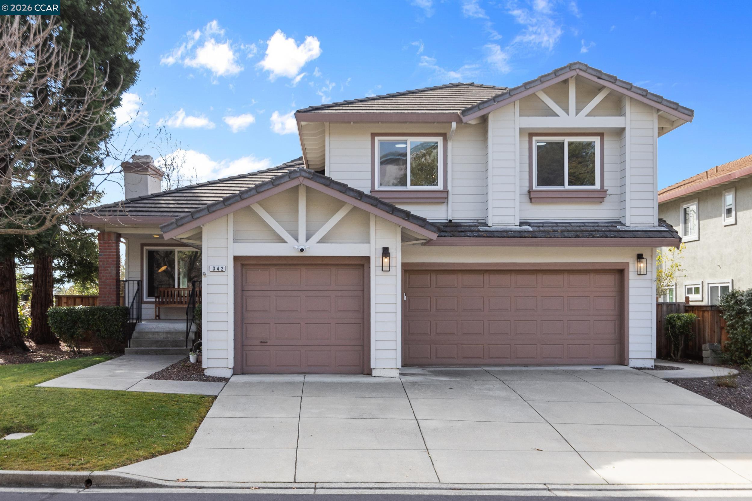 Detail Gallery Image 3 of 43 For 342 Newcastle Ln, Danville,  CA 94506 - 4 Beds | 3 Baths