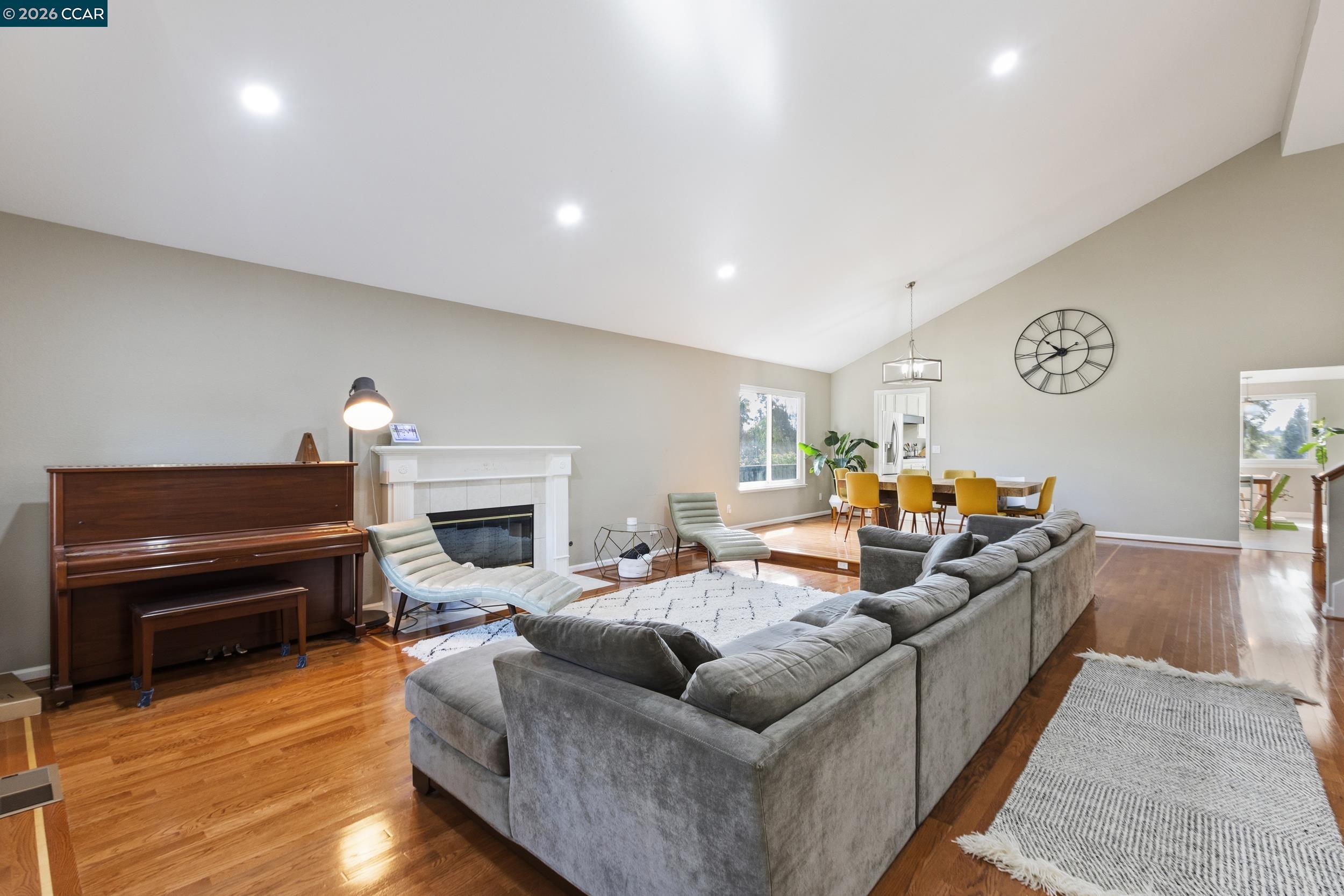 Detail Gallery Image 7 of 43 For 342 Newcastle Ln, Danville,  CA 94506 - 4 Beds | 3 Baths