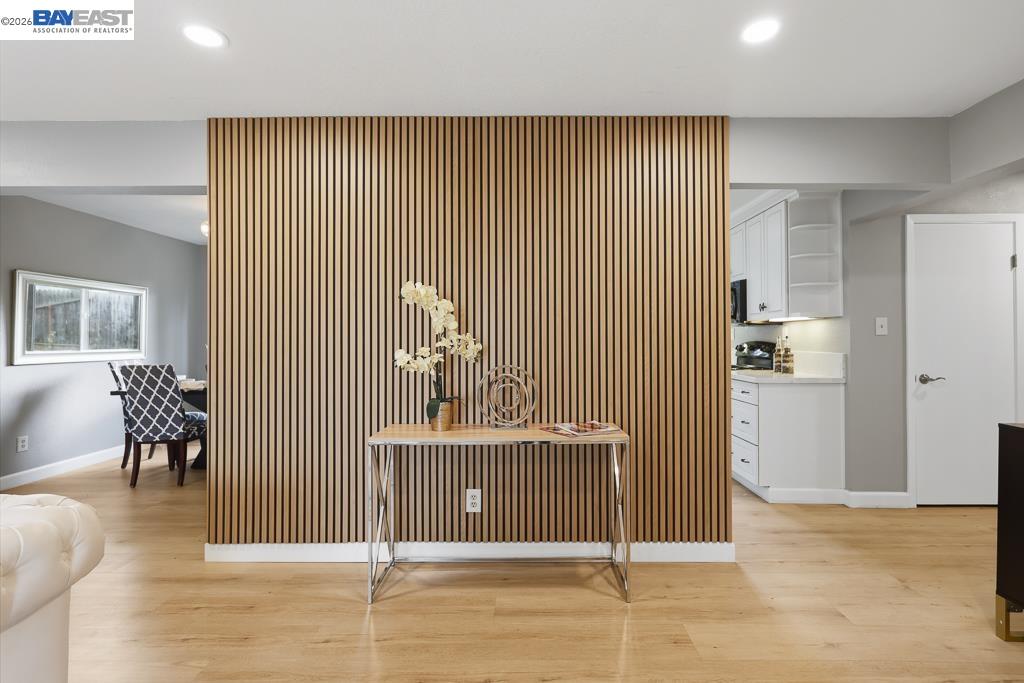 Detail Gallery Image 13 of 56 For 807 Bourton Ct, Antioch,  CA 94509 - 4 Beds | 2/1 Baths