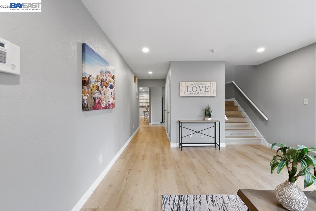 Detail Gallery Image 26 of 56 For 807 Bourton Ct, Antioch,  CA 94509 - 4 Beds | 2/1 Baths