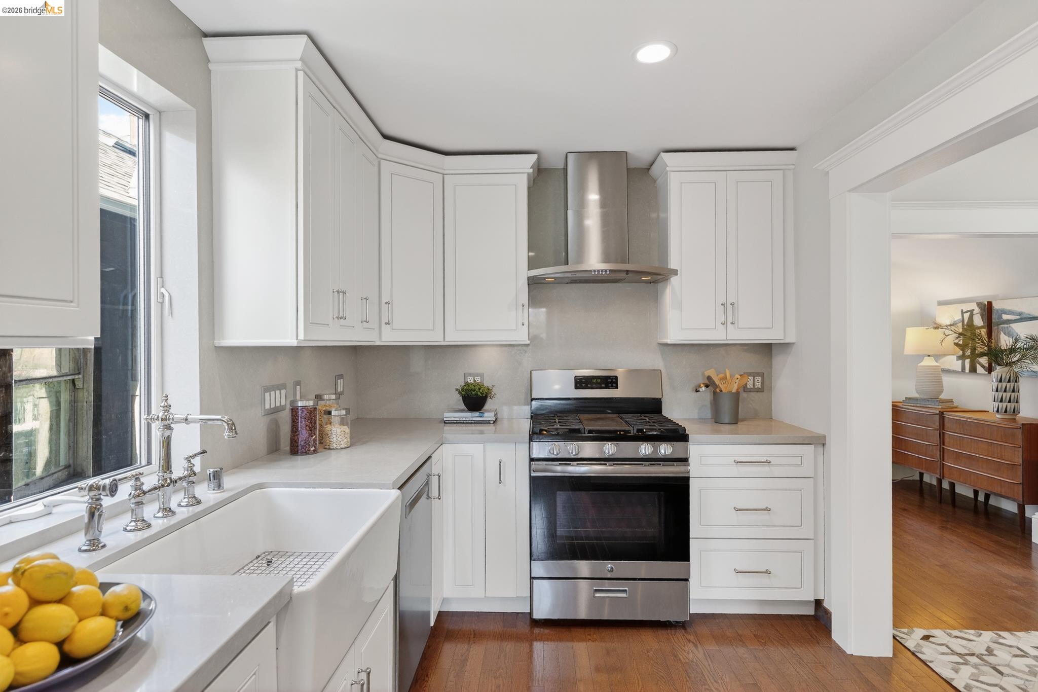 Detail Gallery Image 17 of 47 For 1331 Excelsior Ave, Oakland,  CA 94602 - 3 Beds | 2 Baths