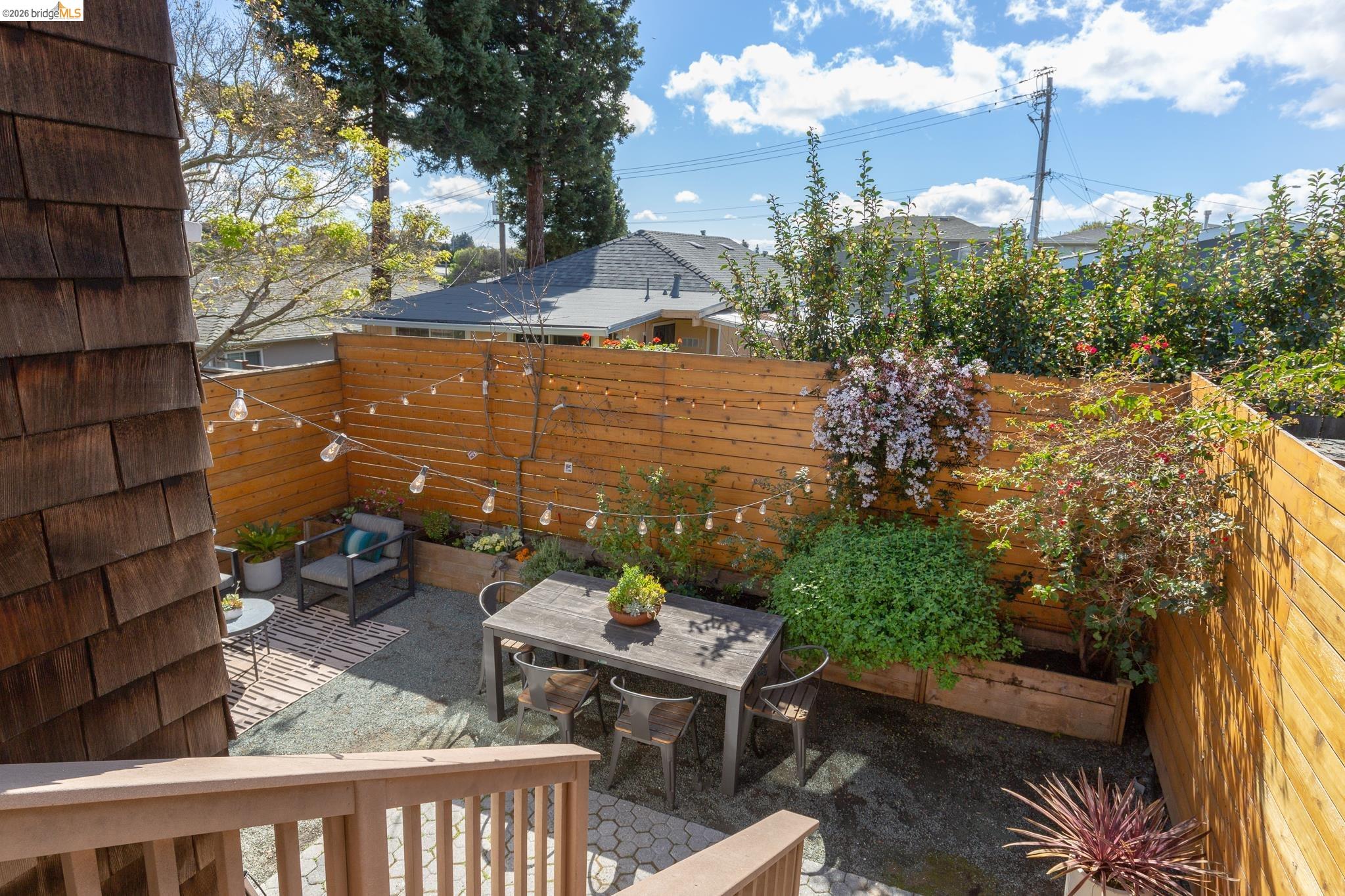 Detail Gallery Image 19 of 47 For 1331 Excelsior Ave, Oakland,  CA 94602 - 3 Beds | 2 Baths