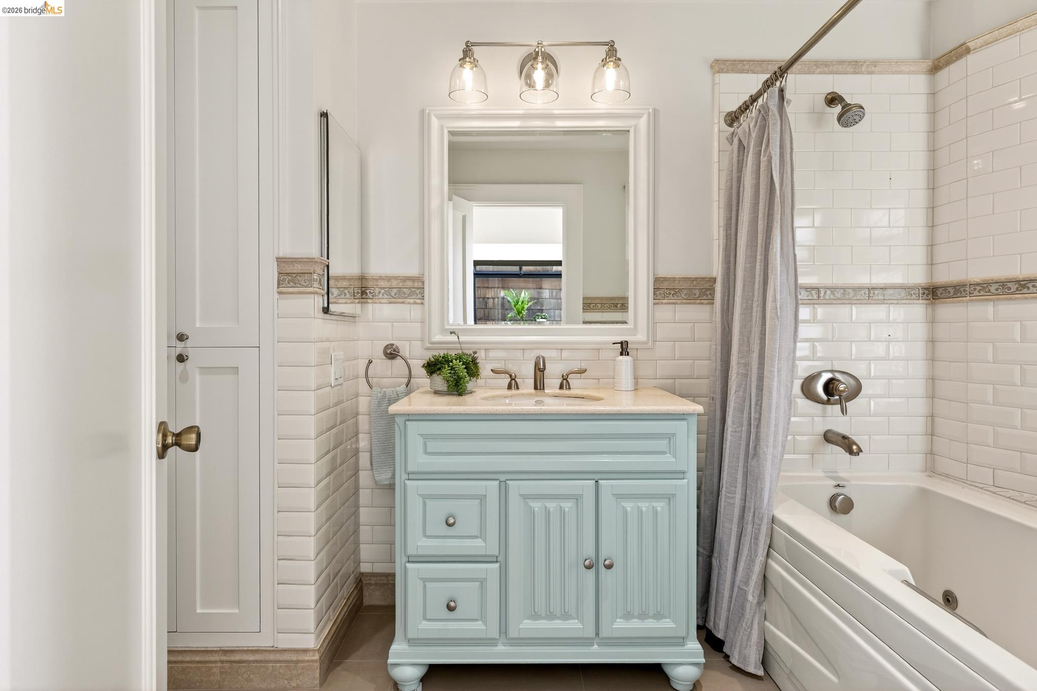 Detail Gallery Image 24 of 47 For 1331 Excelsior Ave, Oakland,  CA 94602 - 3 Beds | 2 Baths