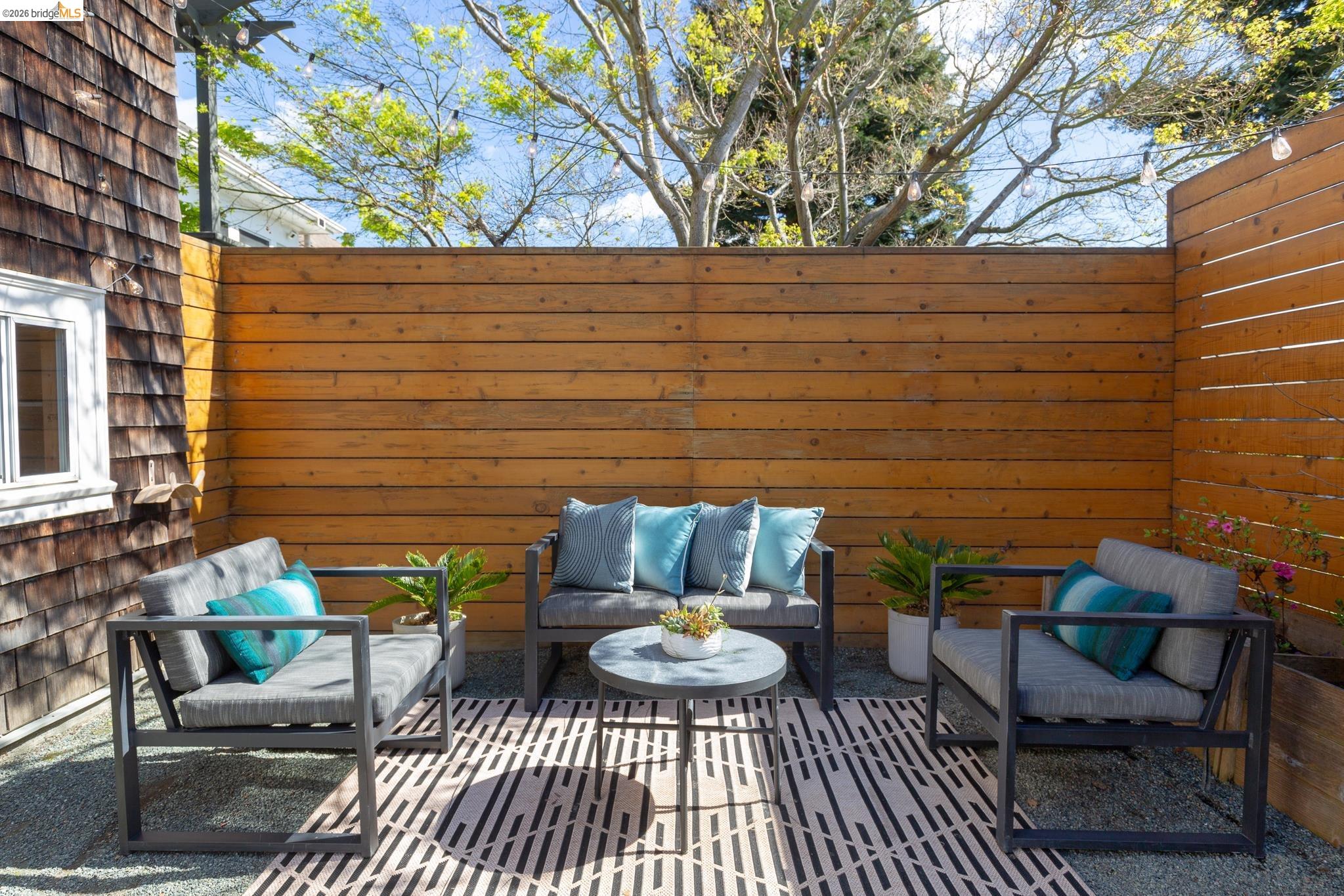 Detail Gallery Image 39 of 47 For 1331 Excelsior Ave, Oakland,  CA 94602 - 3 Beds | 2 Baths