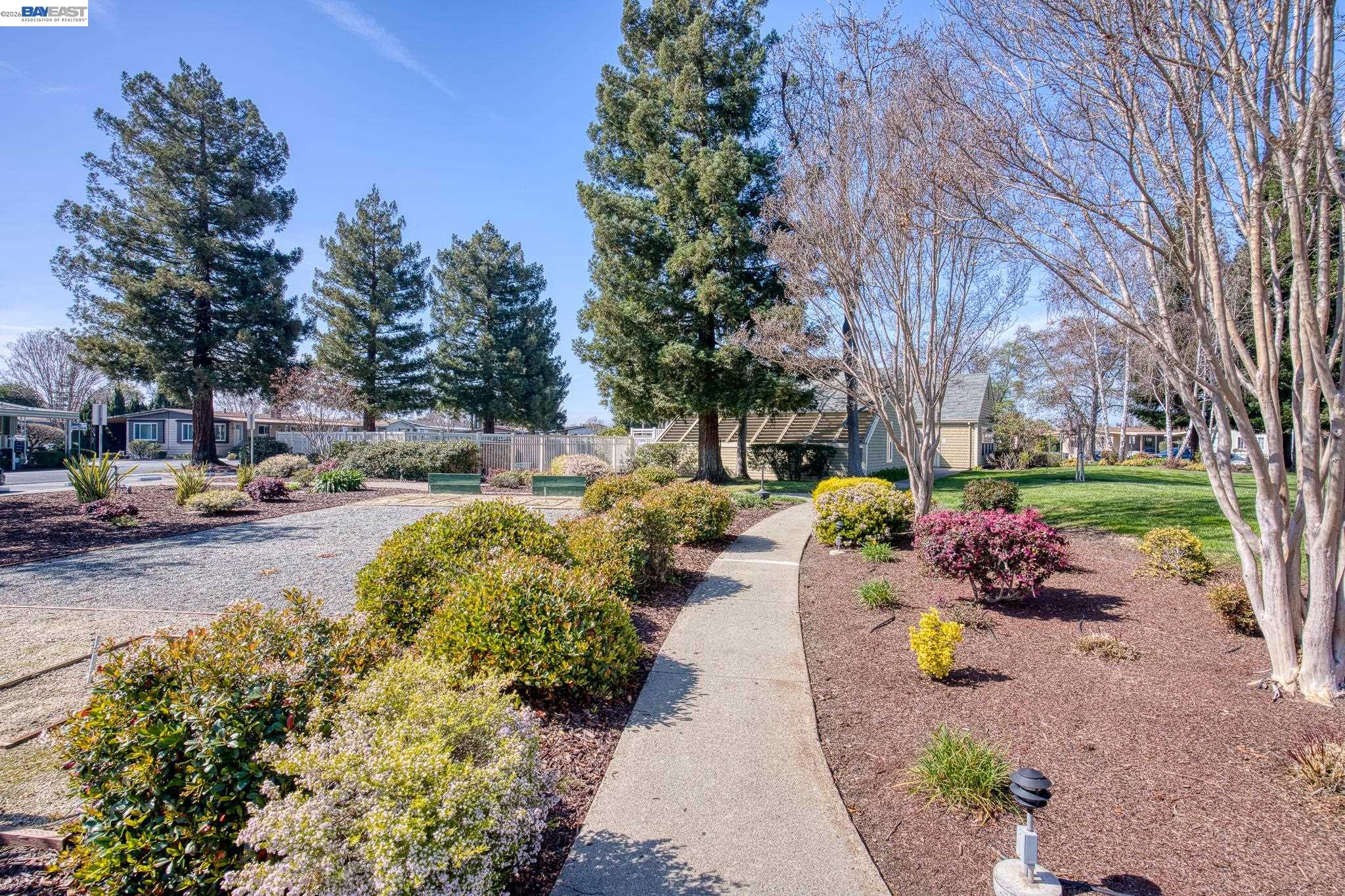 Detail Gallery Image 34 of 40 For 29330 Middleborough Way, Hayward,  CA 94544 - 3 Beds | 3 Baths