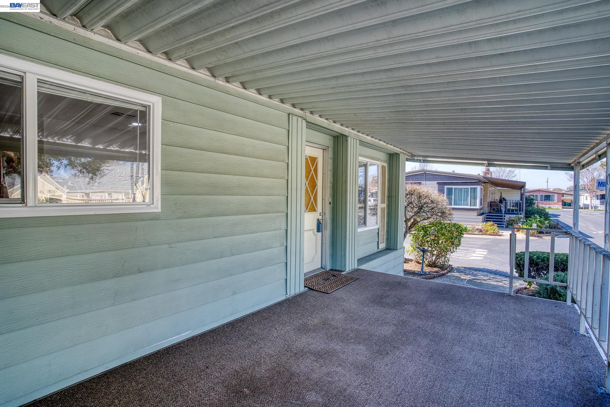 Detail Gallery Image 9 of 40 For 29330 Middleborough Way, Hayward,  CA 94544 - 3 Beds | 3 Baths